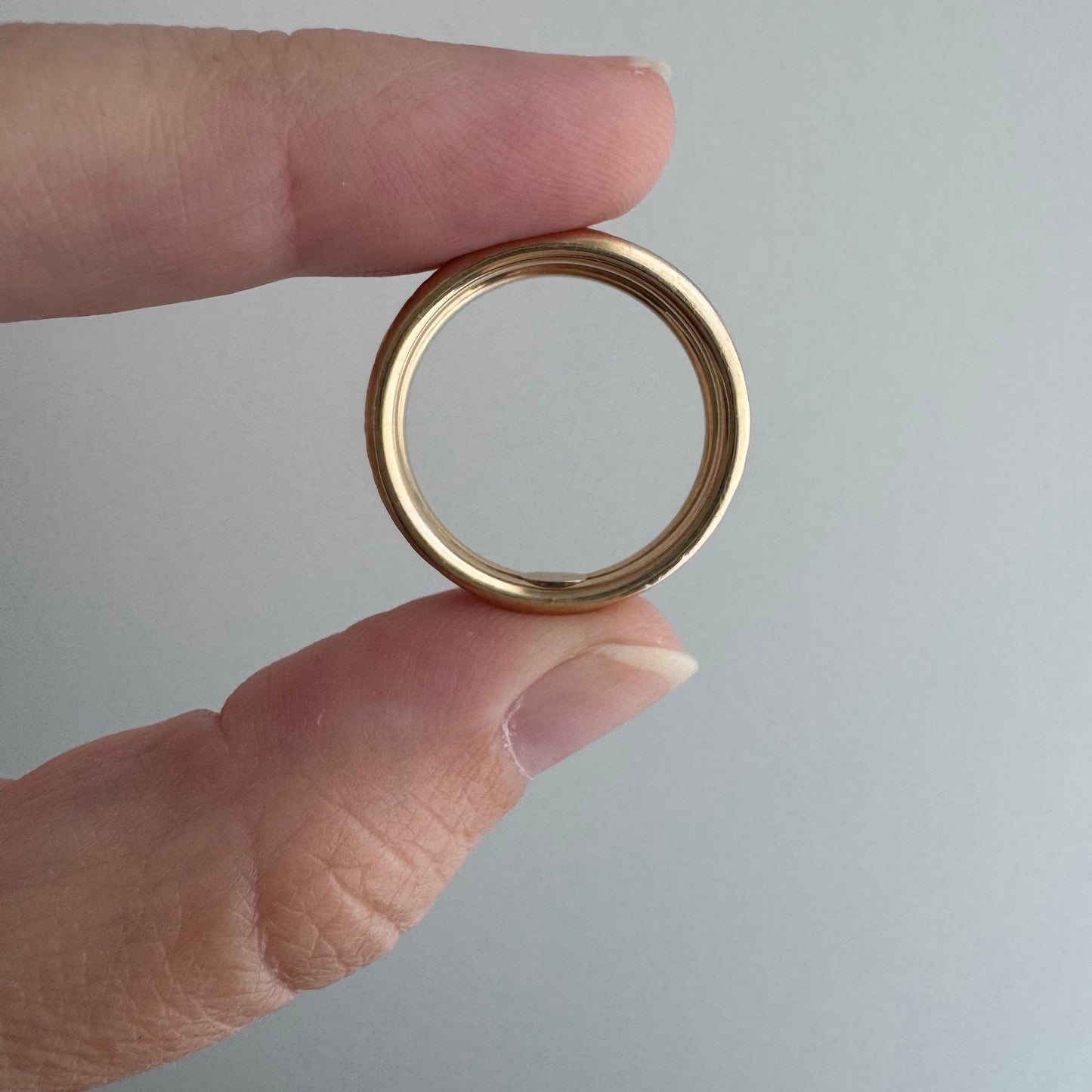 S E C O N D  S A L E // 10k bicolor MOM WOW tapered wide band / size 8