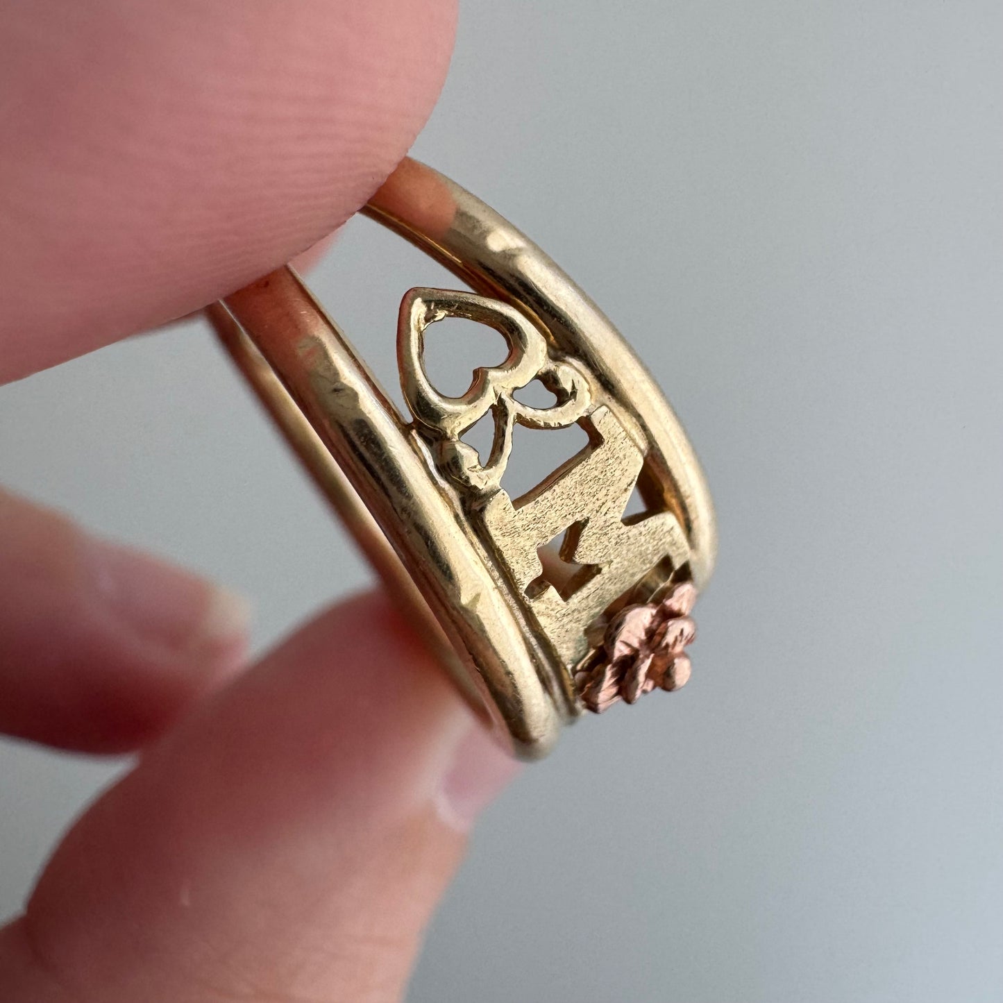 S E C O N D  S A L E // 10k bicolor MOM WOW tapered wide band / size 8