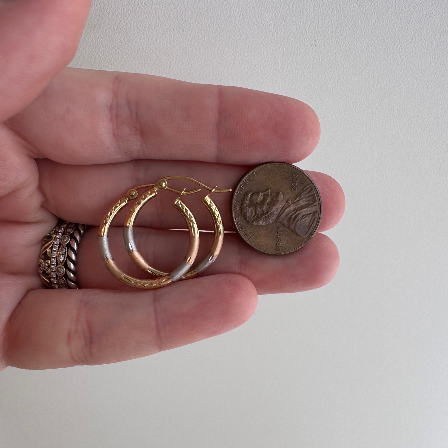 P R E - L O V E D // neapolitan hoops / 14k tricolor gold diamond cut round hoops / earrings