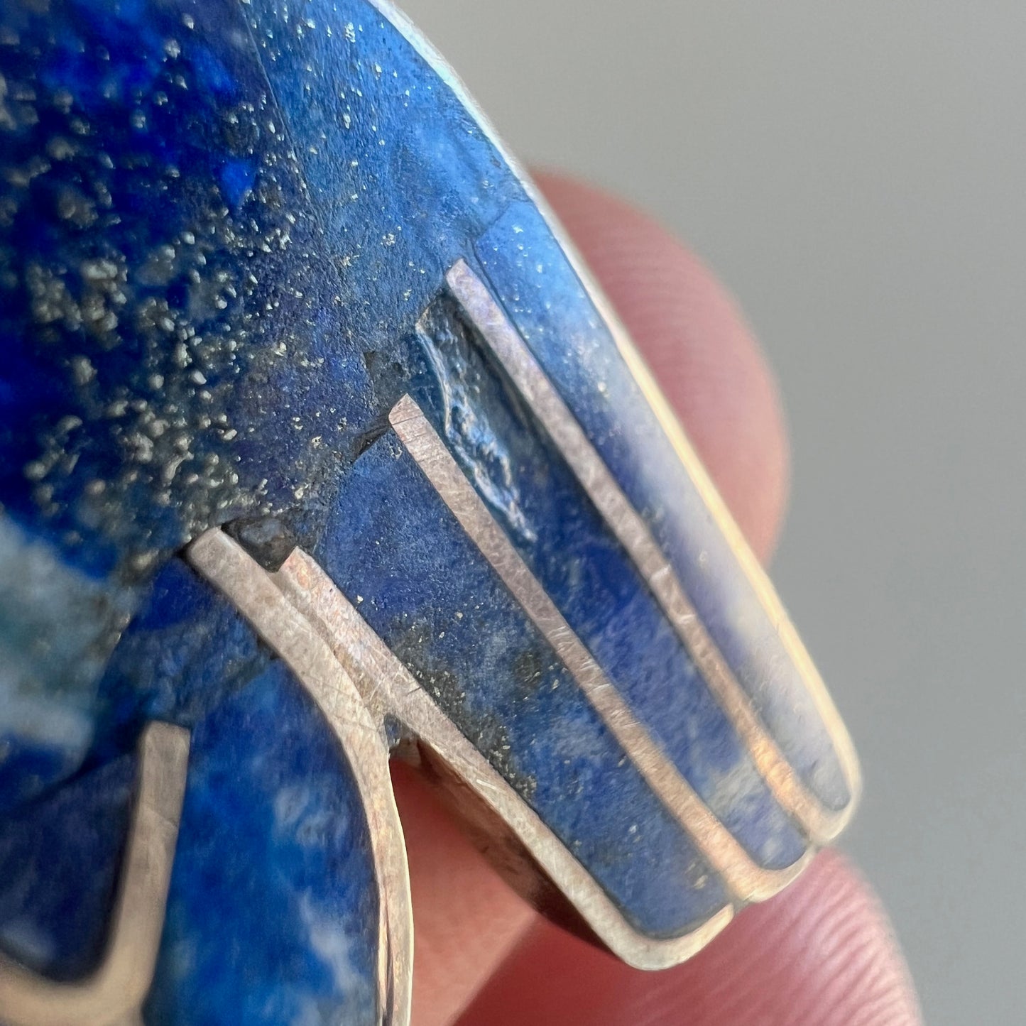 V I N T A G E // collared bird / sterling silver Zuni style inlay lapis lazuli bird / a large pendant