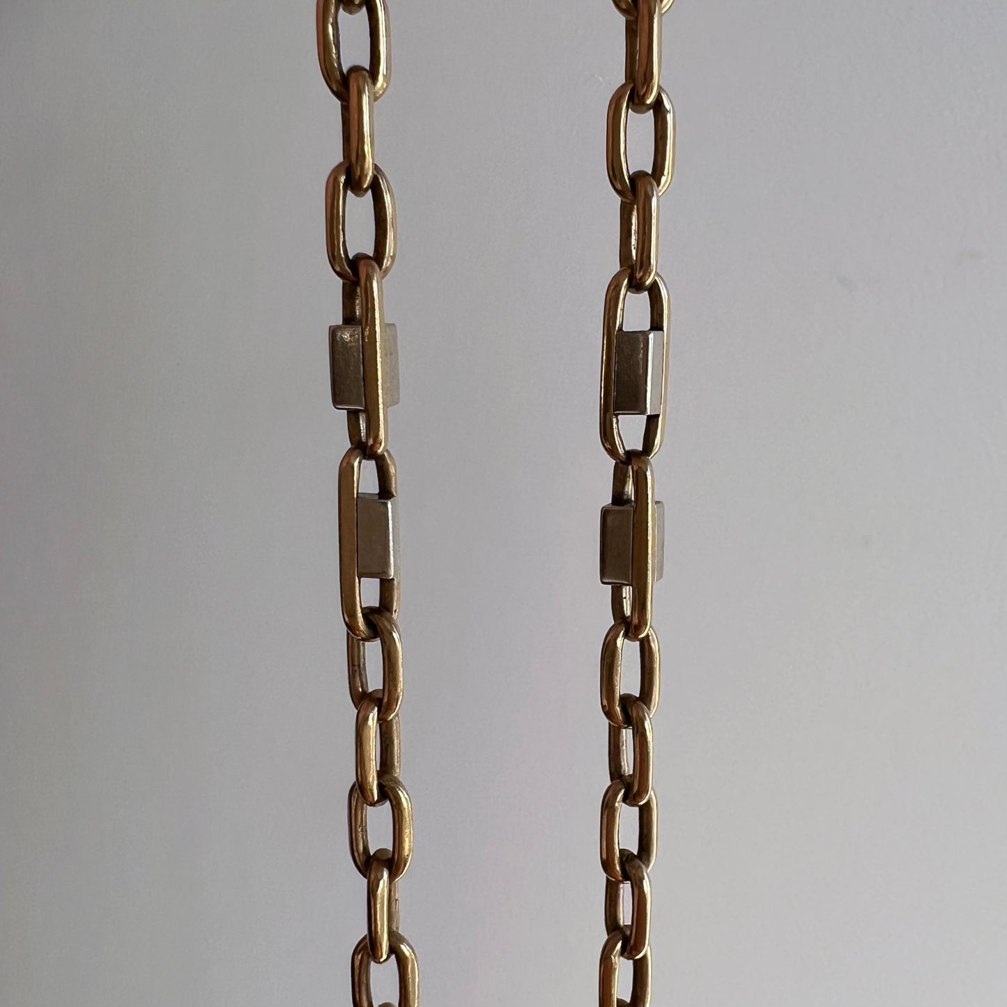 V I N T A G E // fancy biker / 9k 375 yellow and white gold biker station chain / 20.5", 13g