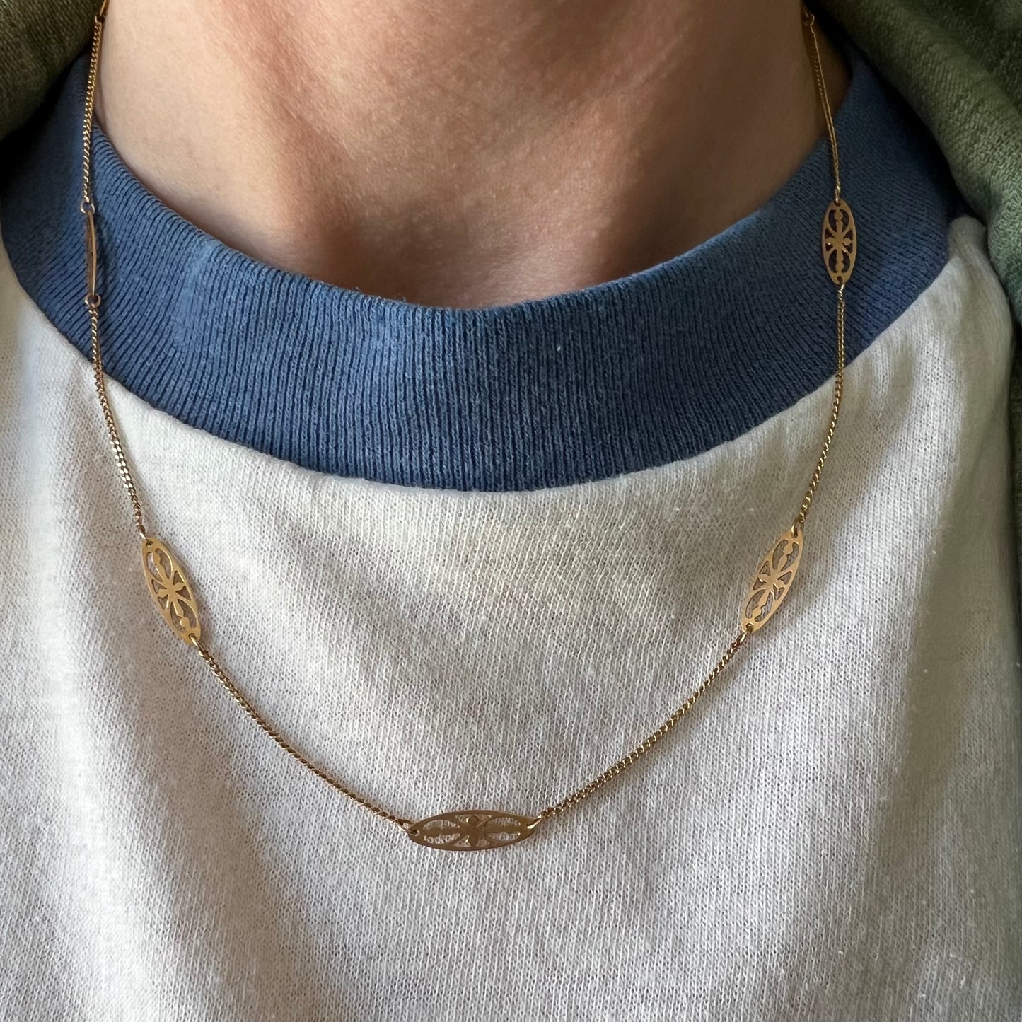 V I N T A G E // ode to deco / 10k yellow gold filigree and curb station chain necklace / 18.25"