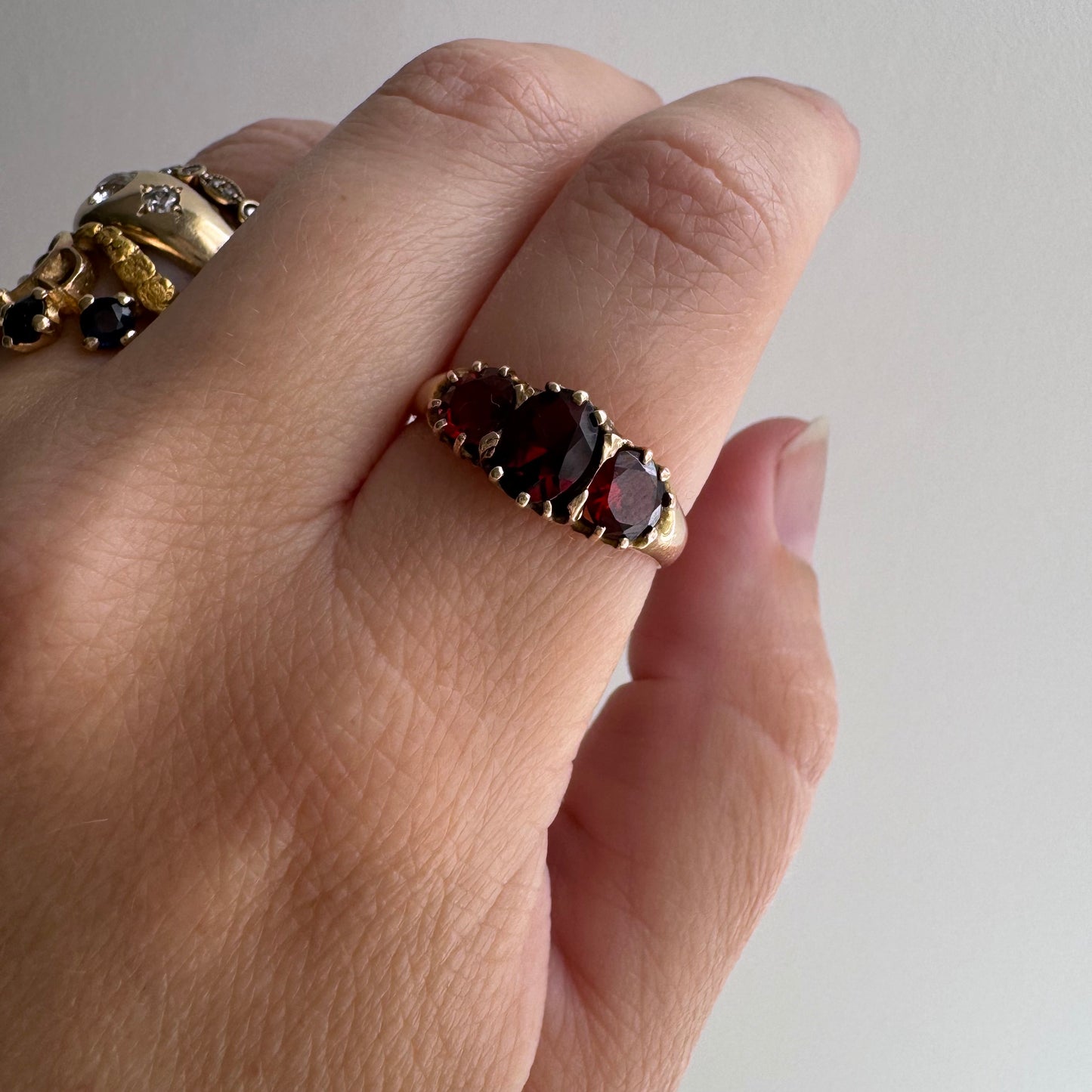 V I N T A G E // three stone boat / 9k and garnet glass five stone victorian style ring / size 7