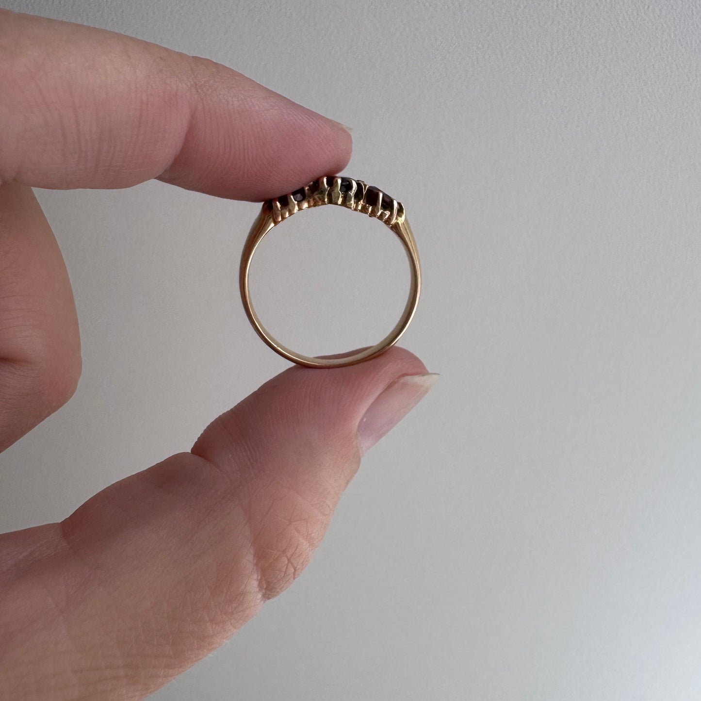 V I N T A G E // three stone boat / 9k and garnet glass five stone victorian style ring / size 7