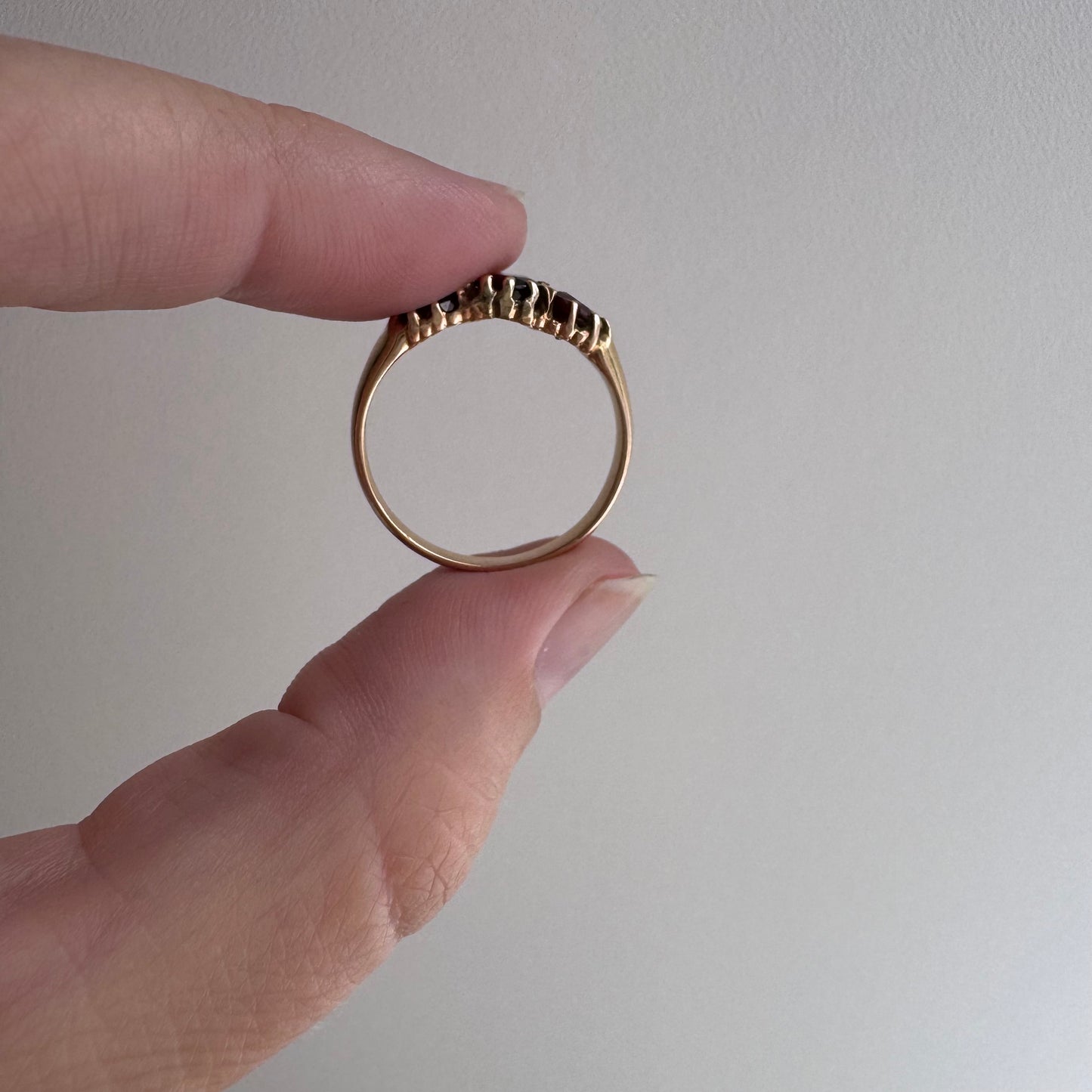 V I N T A G E // three stone boat / 9k and garnet glass five stone victorian style ring / size 7