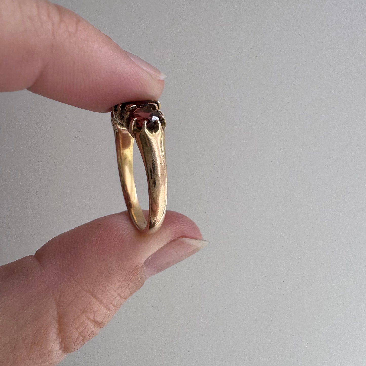 V I N T A G E // three stone boat / 9k and garnet glass five stone victorian style ring / size 7