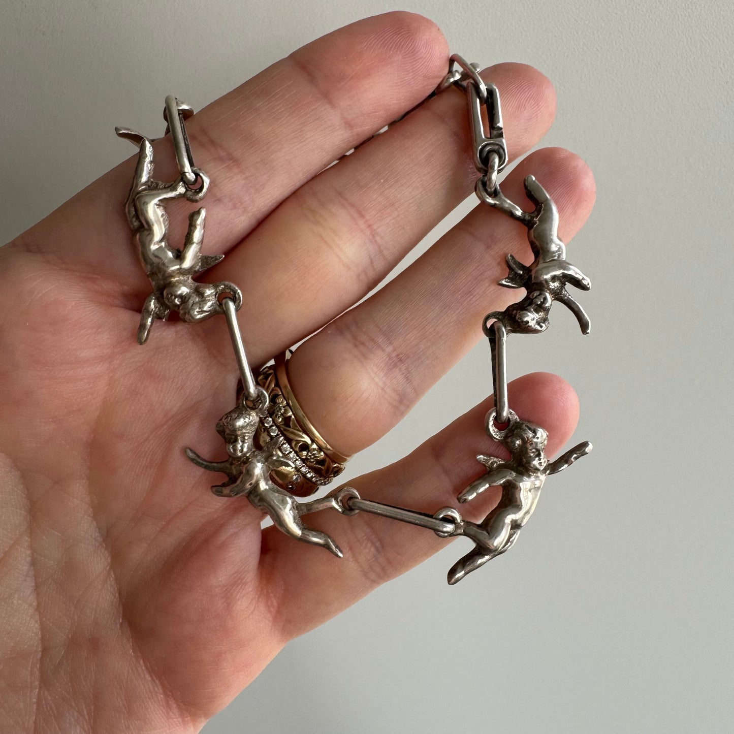 V I N T A G E // angel team / sterlings silver cherub chain bracelet / 7.25"