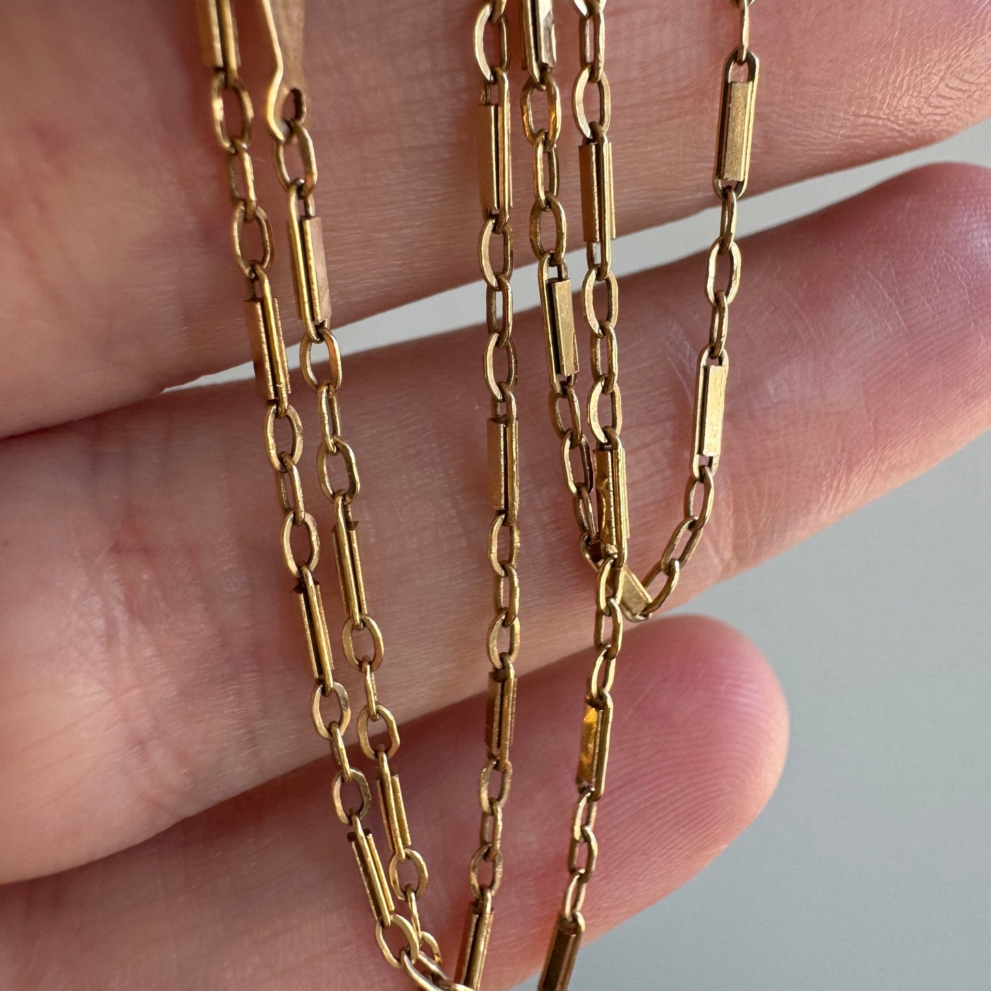V I N T A G E // daintiest trombone / 14k yellow gold bar link station chain / 15.25", 1.9g