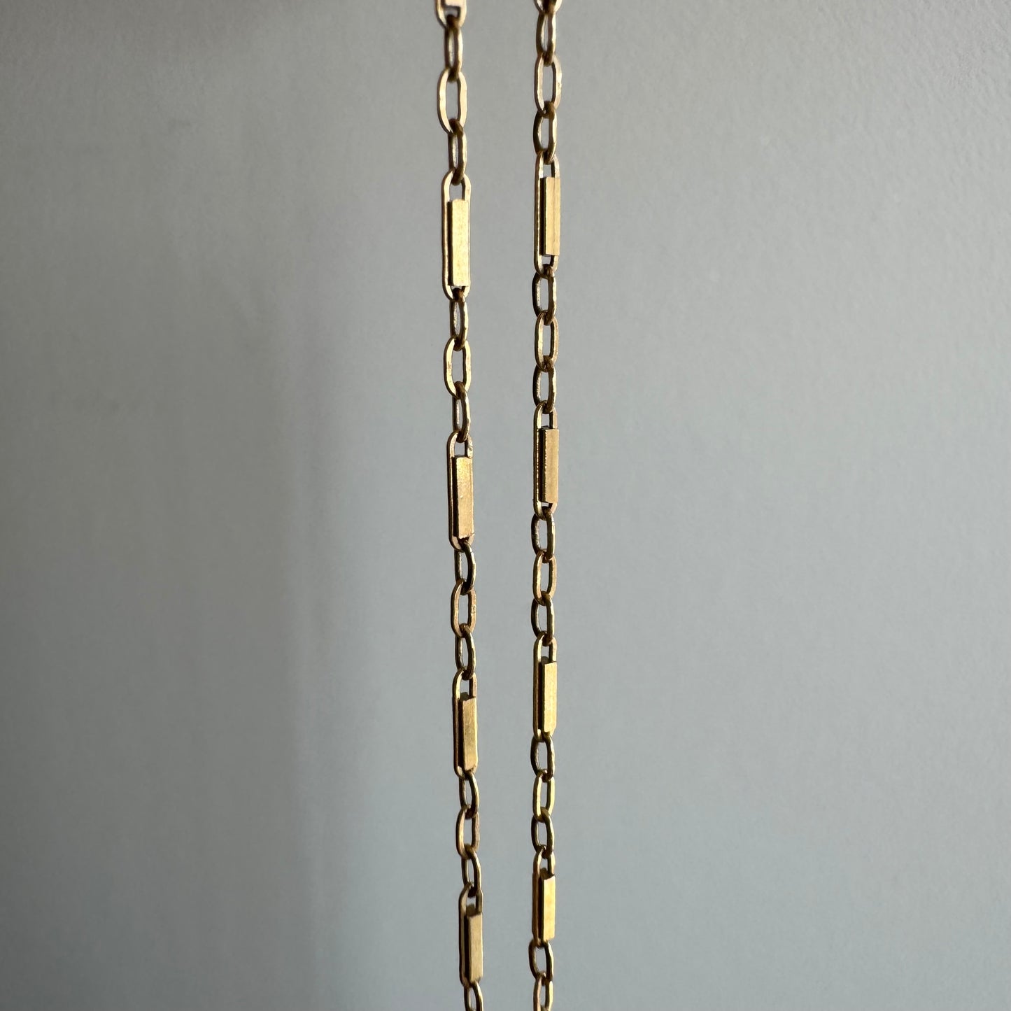 V I N T A G E // daintiest trombone / 14k yellow gold bar link station chain / 15.25", 1.9g
