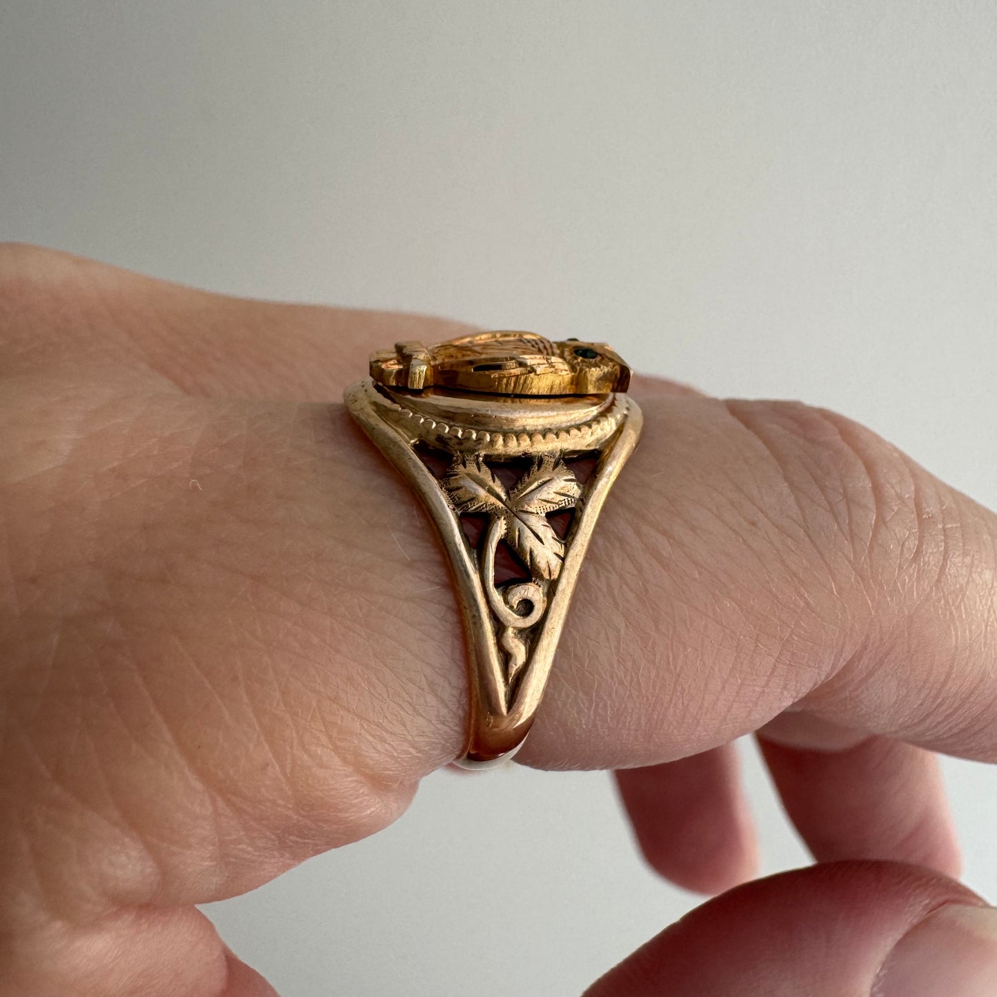 reimagined A N T I Q U E // sage watcher / 9k rosy gold clover signet with mounted engraved owl / size 6.25