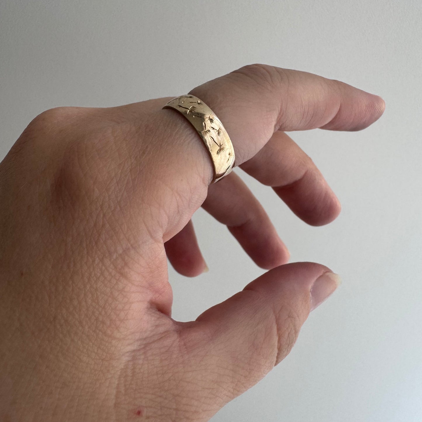 reimagined V I N T A G E // wind blown / 10k yellow gold 5mm band with diamond and wind-blown dandelion seeds / size 6.25 to 6.75
