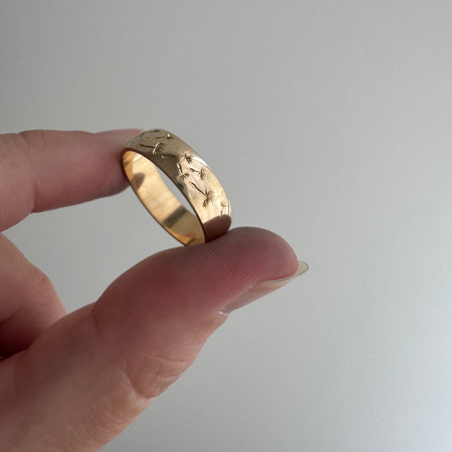 reimagined V I N T A G E // wind blown / 10k yellow gold 5mm band with diamond and wind-blown dandelion seeds / size 6.25 to 6.75