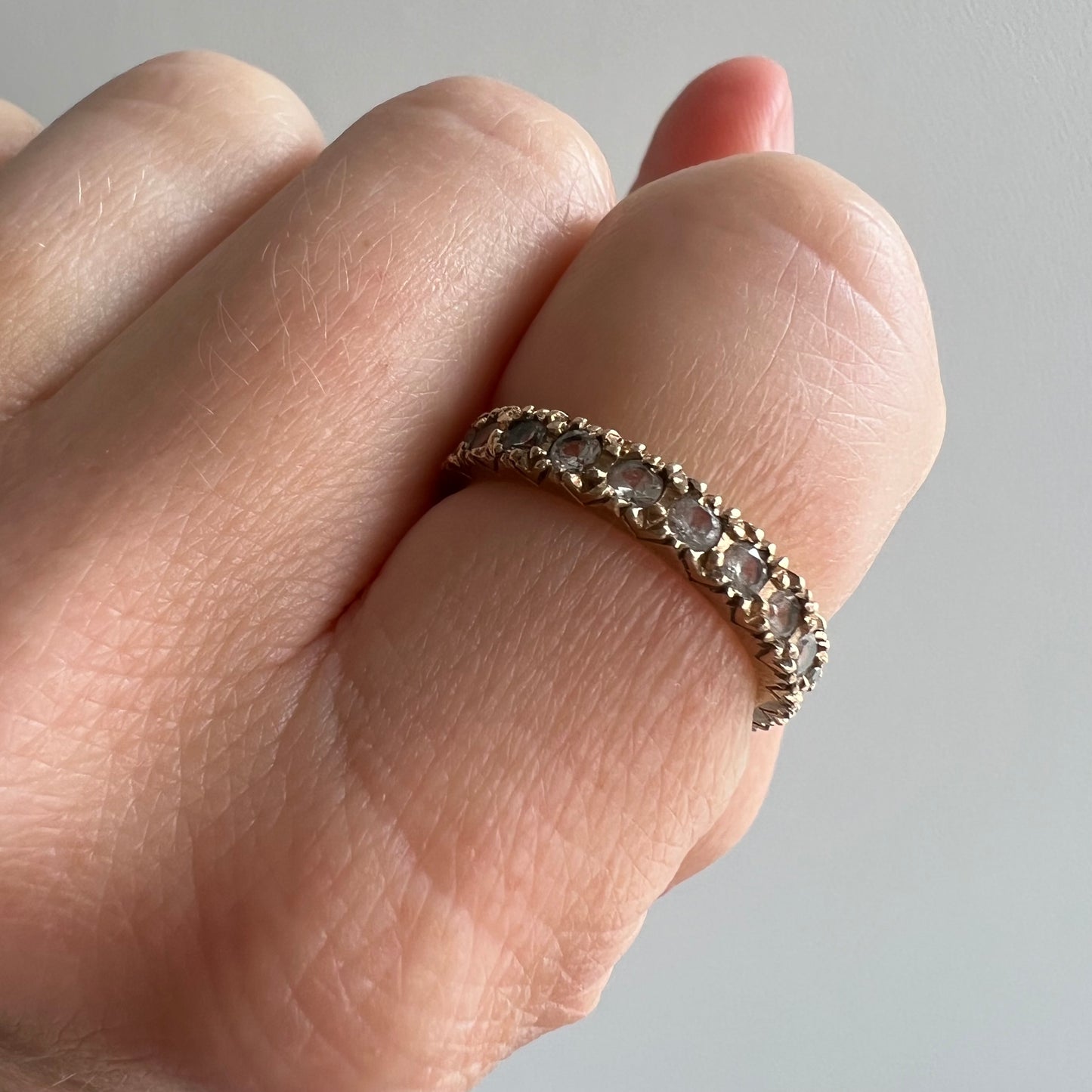 V I N T A G E // eternal clarity / rustic white quartz full eternity band / solid 9k 9ct yellow gold / size 5.75