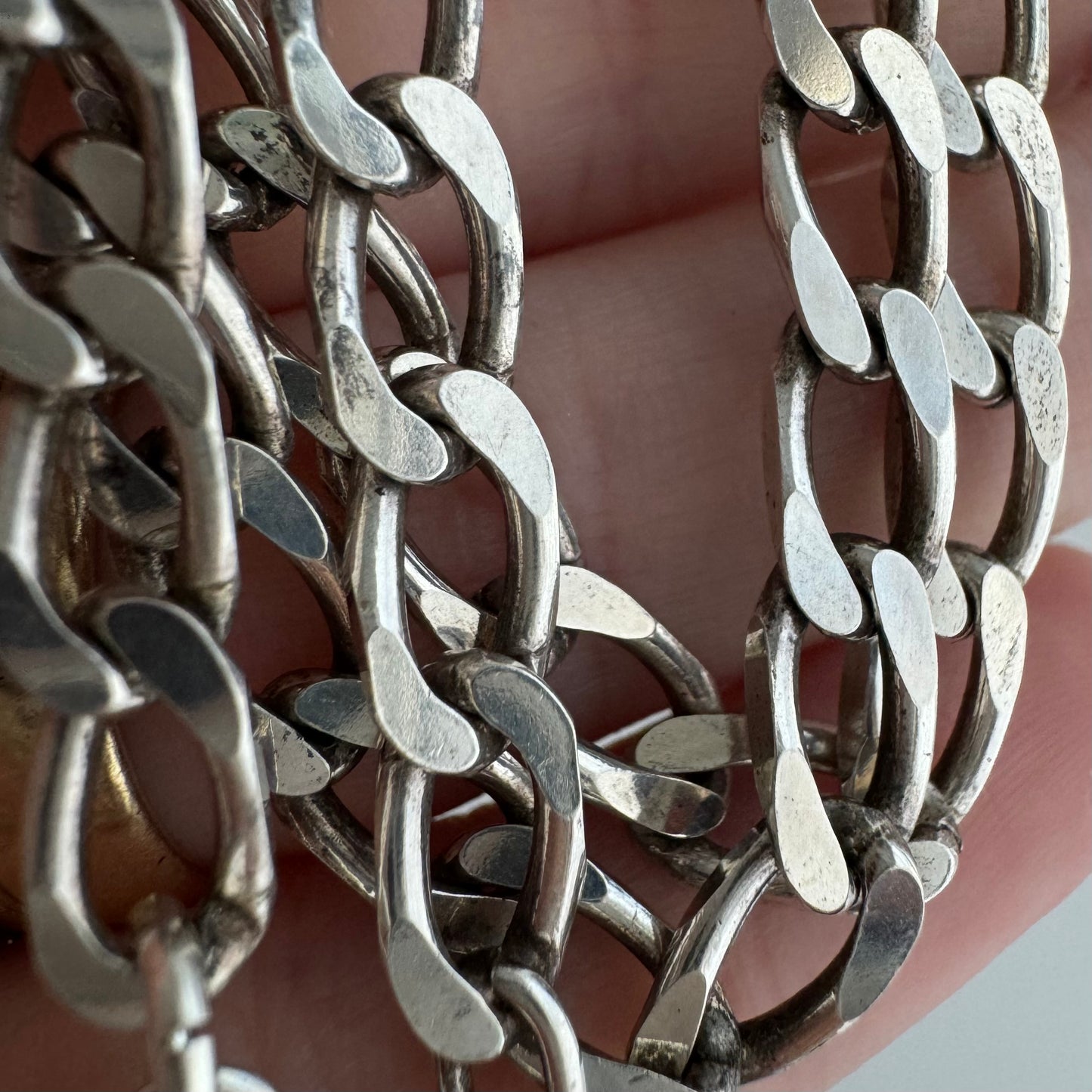 reimagined V I N T A G E // handcuff clasp / sterling silver oval curb chain / just under 20.25", 24.4g