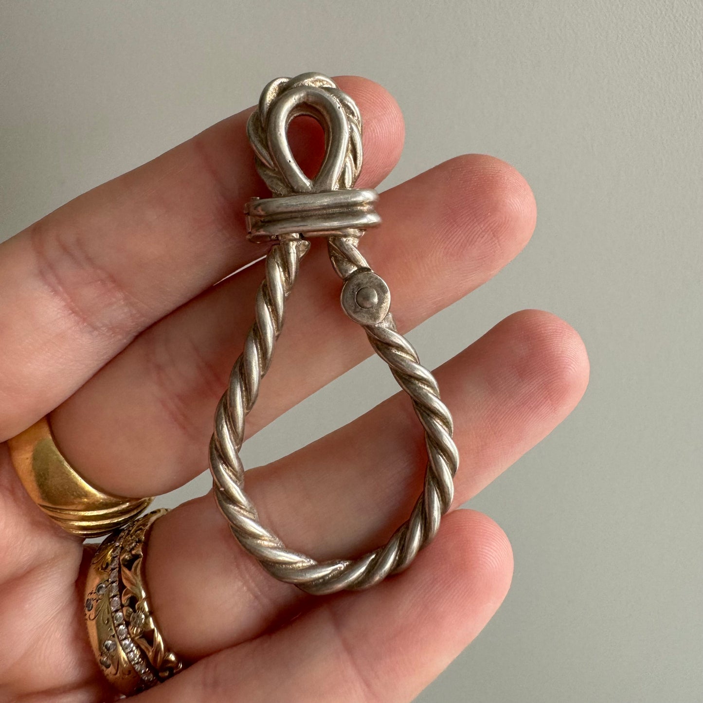 V I N T A G E // twisty sterling silver giant connector clasp full of possibilities