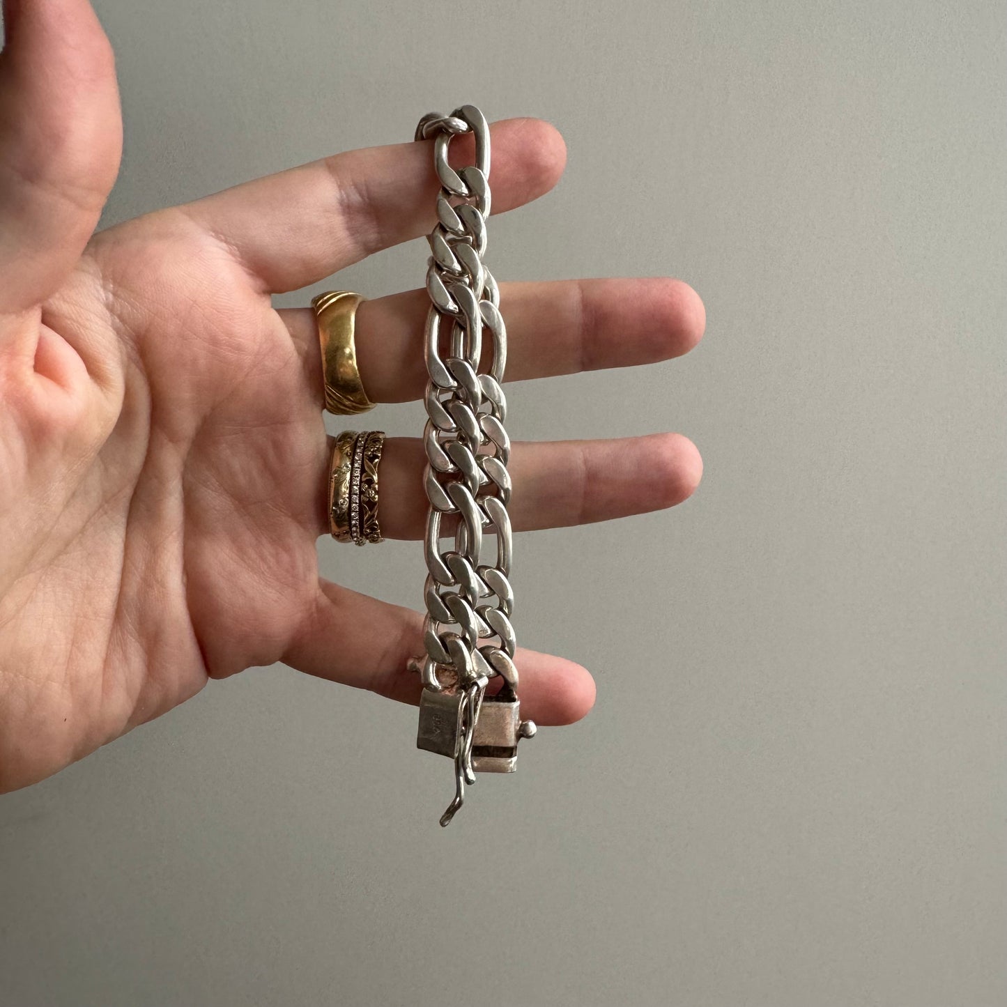 V I N T A G E // the slinkiest 950 silver figaro bracelet chain