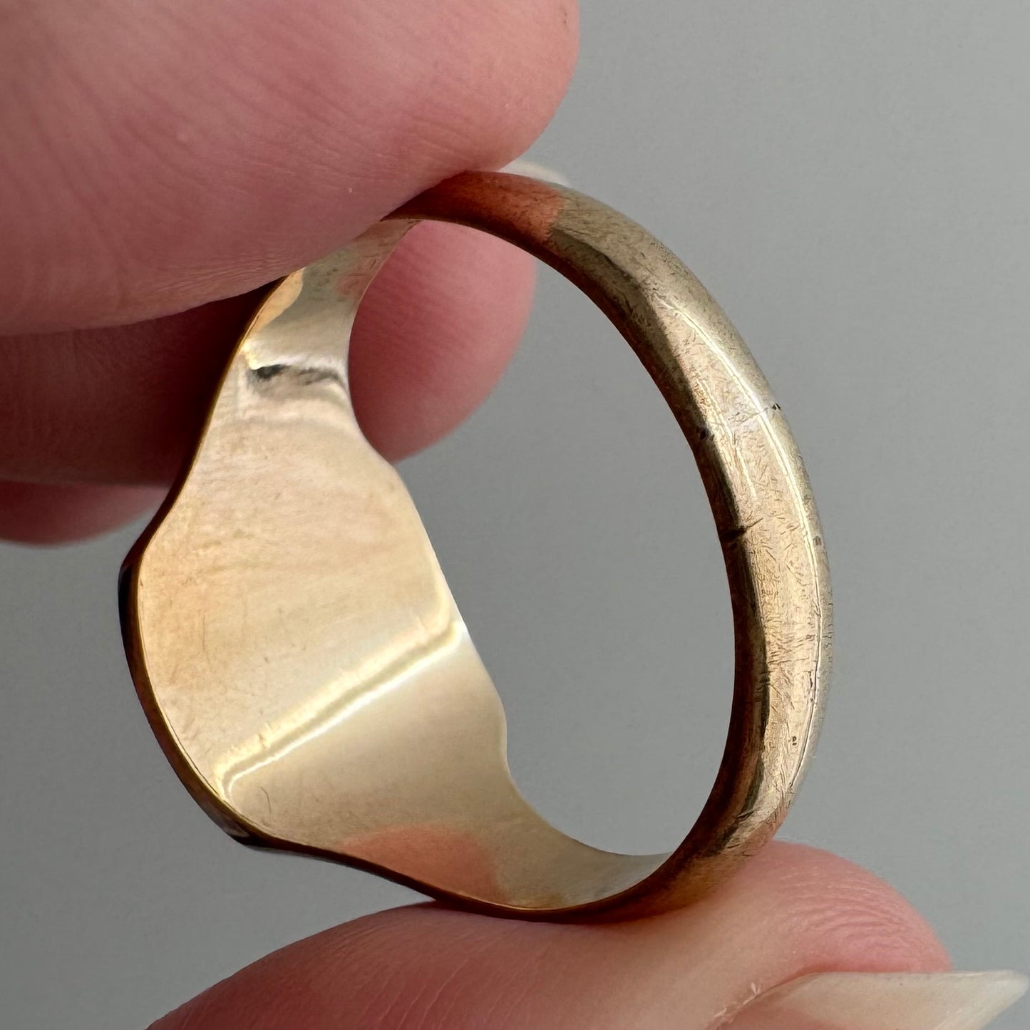 reimagined V I N T A G E // intuitive guide / 9k rosy yellow signet with a newly engraved bat / size 9.5