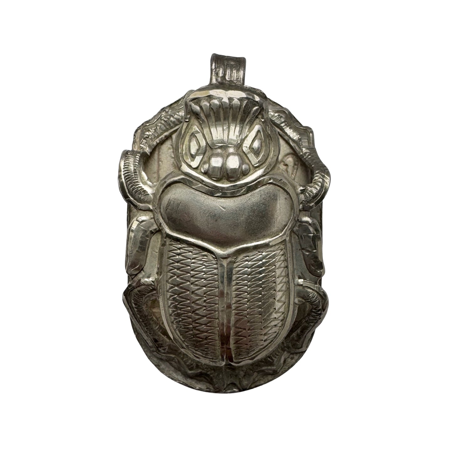 V I N T A G E // manifestor of the sun / 800 silver scarab / a pendant