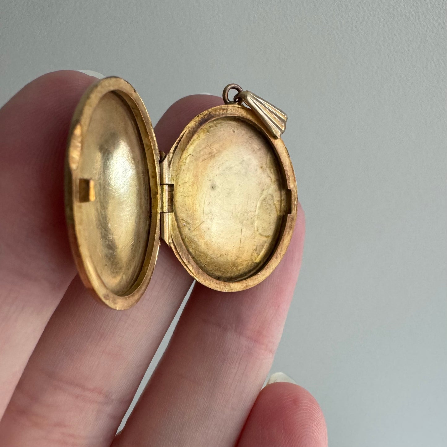 reimagined V I N T A G E // treasure seeker / 9k rosy gold oval locket with new crow engraving / a pendant