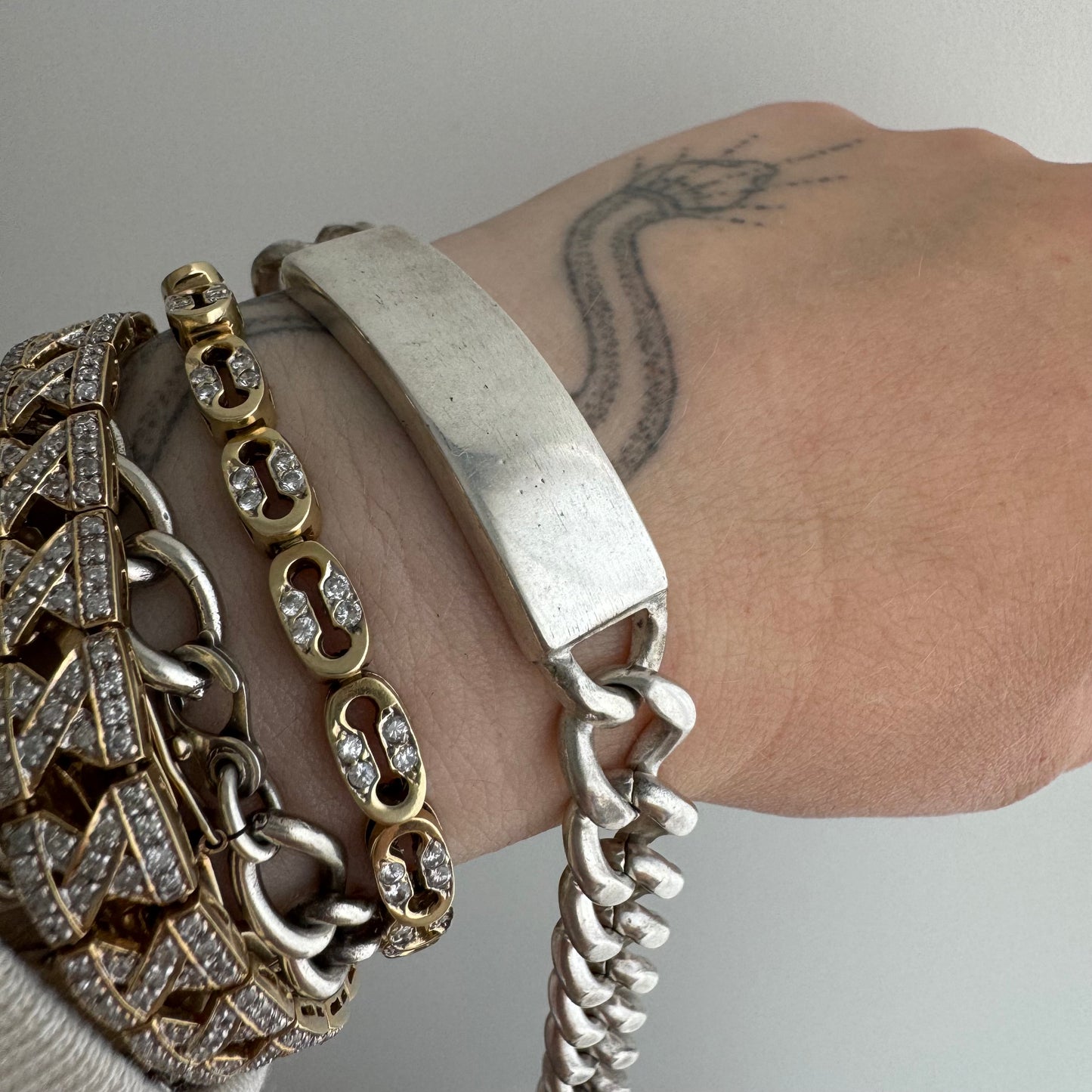 V I N T A G E // timeless ID / sterling silver curb chain ID bracelet / 8.5", 42.8g