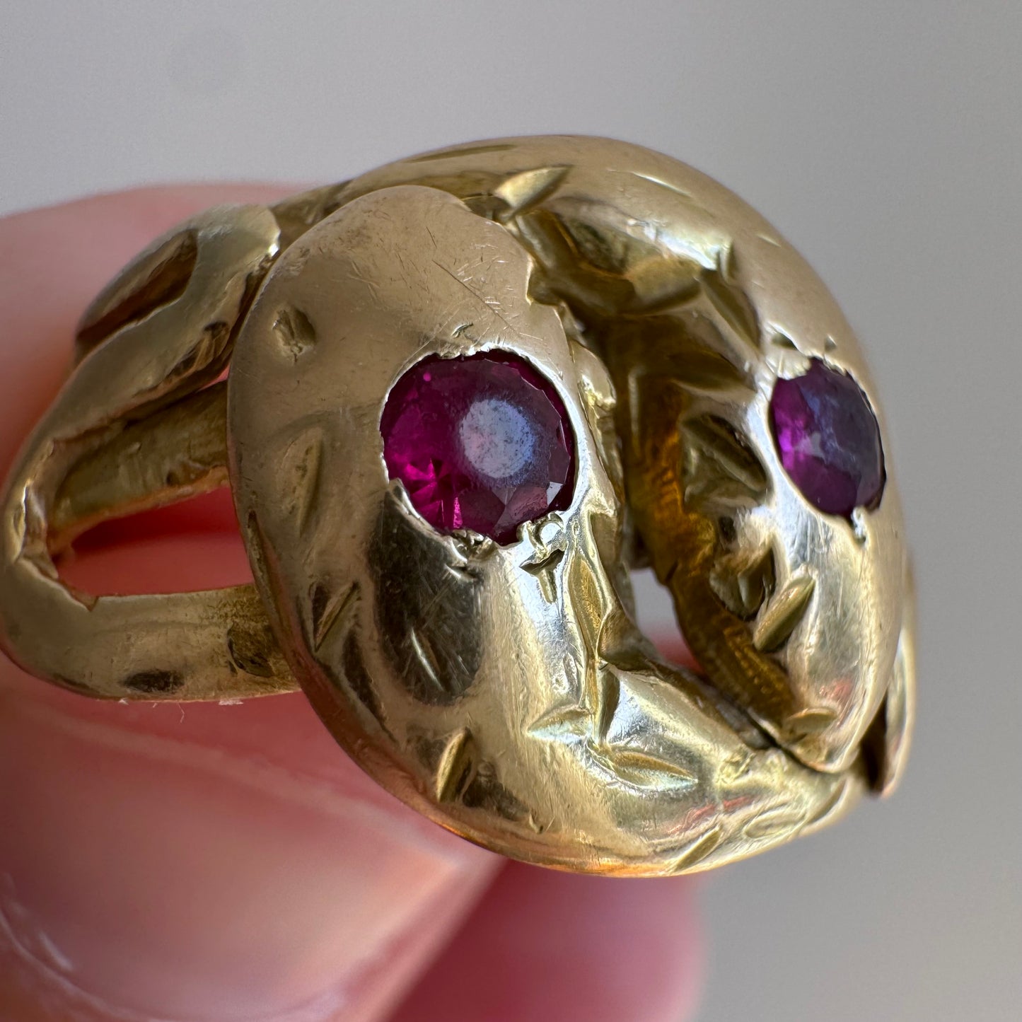 A N T I Q U E // ruby sisters / 18k gold double serpent ring with worn rubies / size 10.5