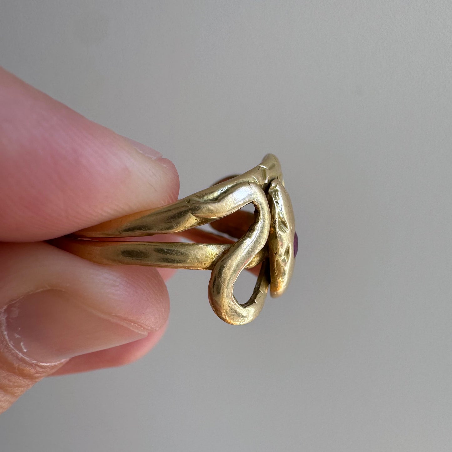 A N T I Q U E // ruby sisters / 18k gold double serpent ring with worn rubies / size 10.5