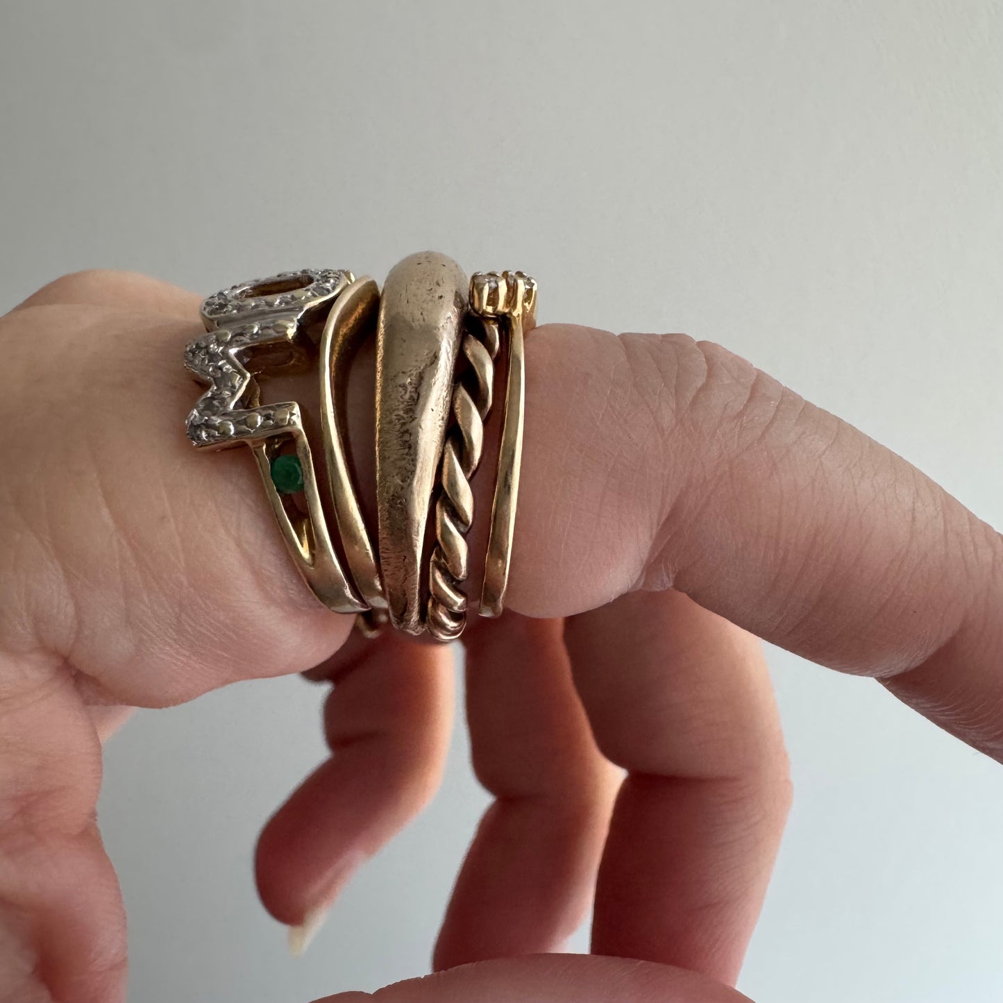 E S T A T E // helpful stacker / 14k Exquisite toi et moi chevron curved diamond stacking band / size 6.25