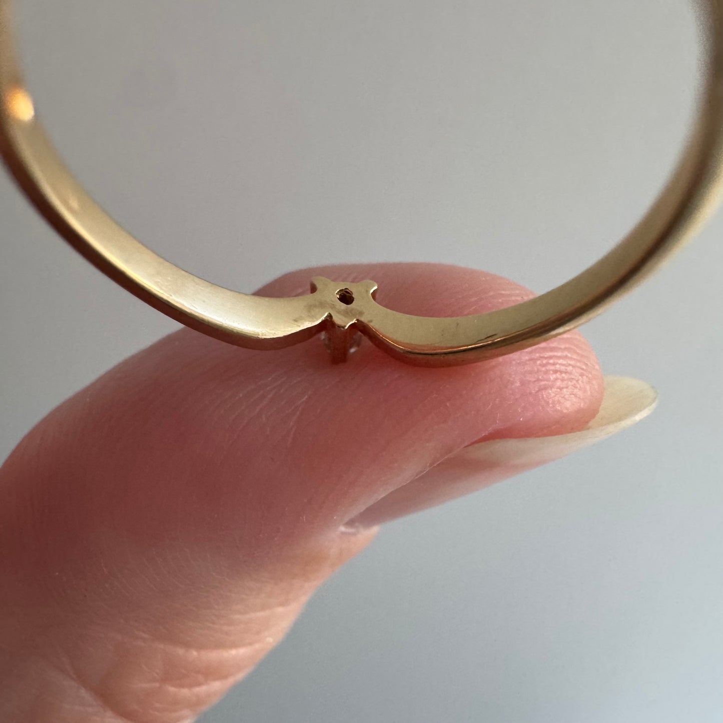 E S T A T E // helpful stacker / 14k Tru Blu chevron curved diamond solitaire stacking band / size 6.5