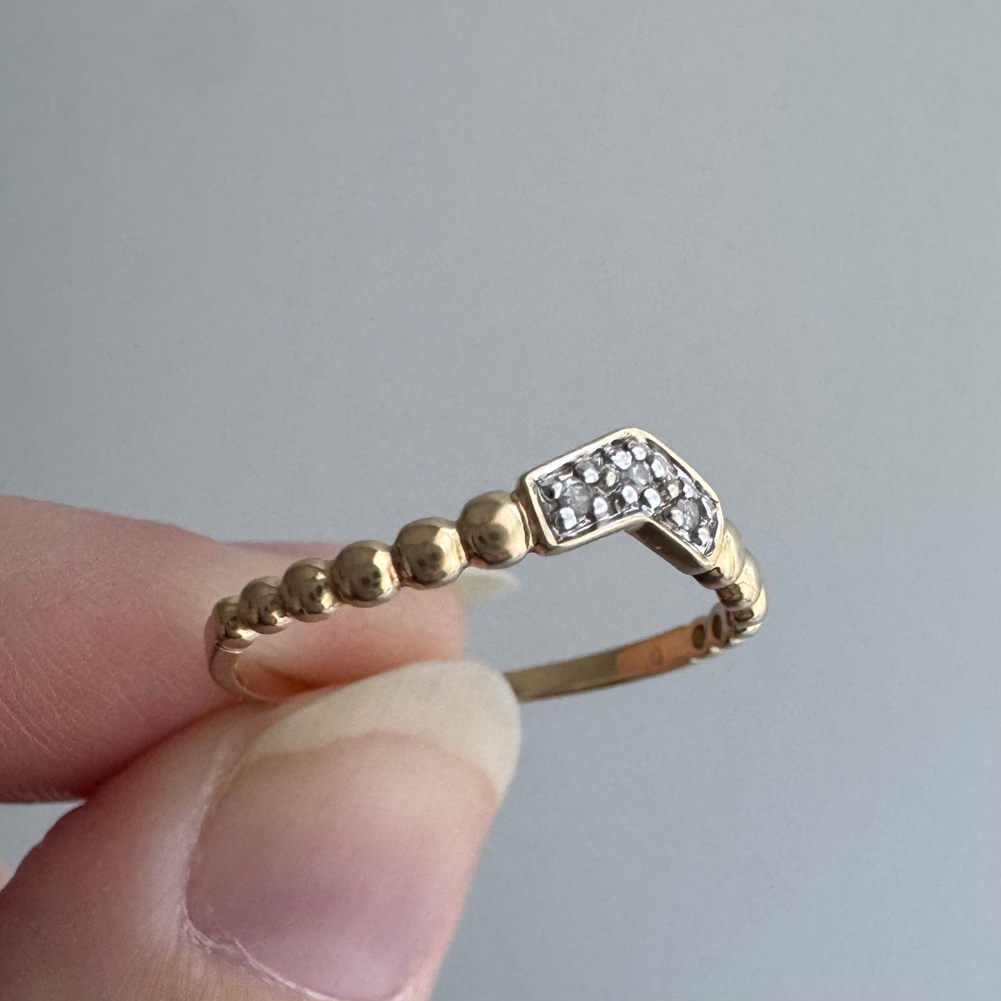 E S T A T E // helpful stacker / 14k ball ribbed chevron curved diamond trilogy stacking band / size 6.5