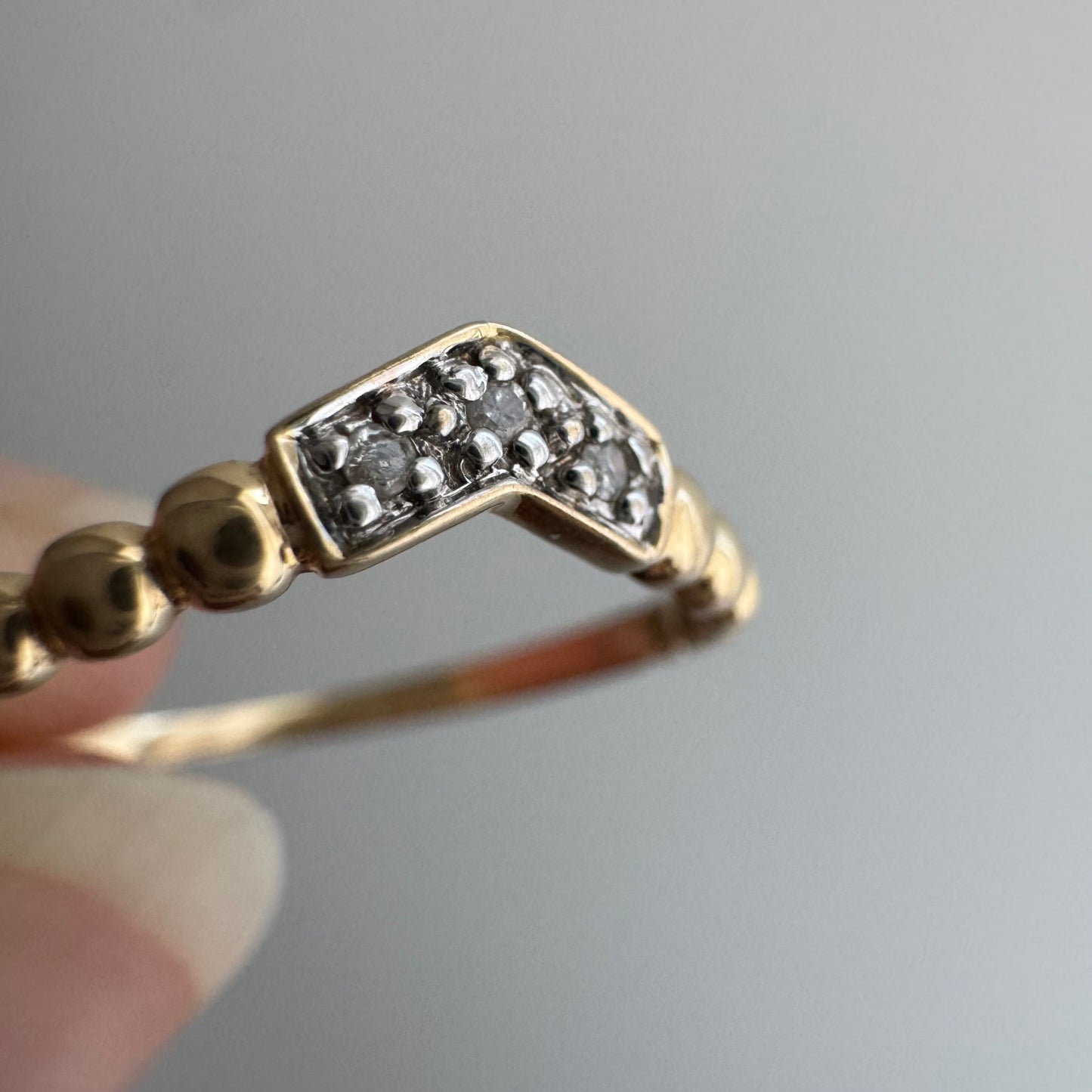 E S T A T E // helpful stacker / 14k ball ribbed chevron curved diamond trilogy stacking band / size 6.5