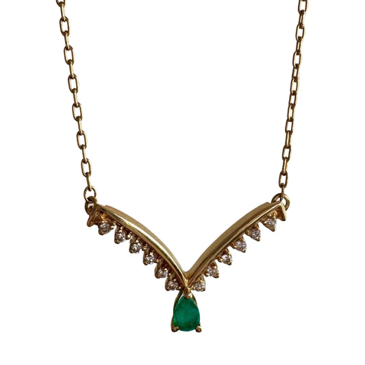 V I N T A G E // emerald valley / 14k diamond and emerald chevron pendant necklace / 17"