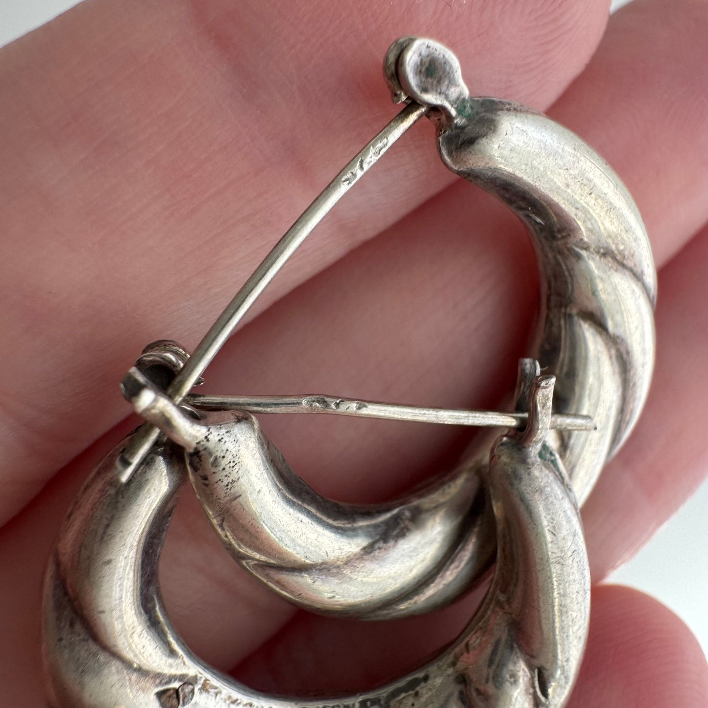 V I N T A G E // silver croissants / sterling silver 1" lever back croissant shaped hoops / earrings