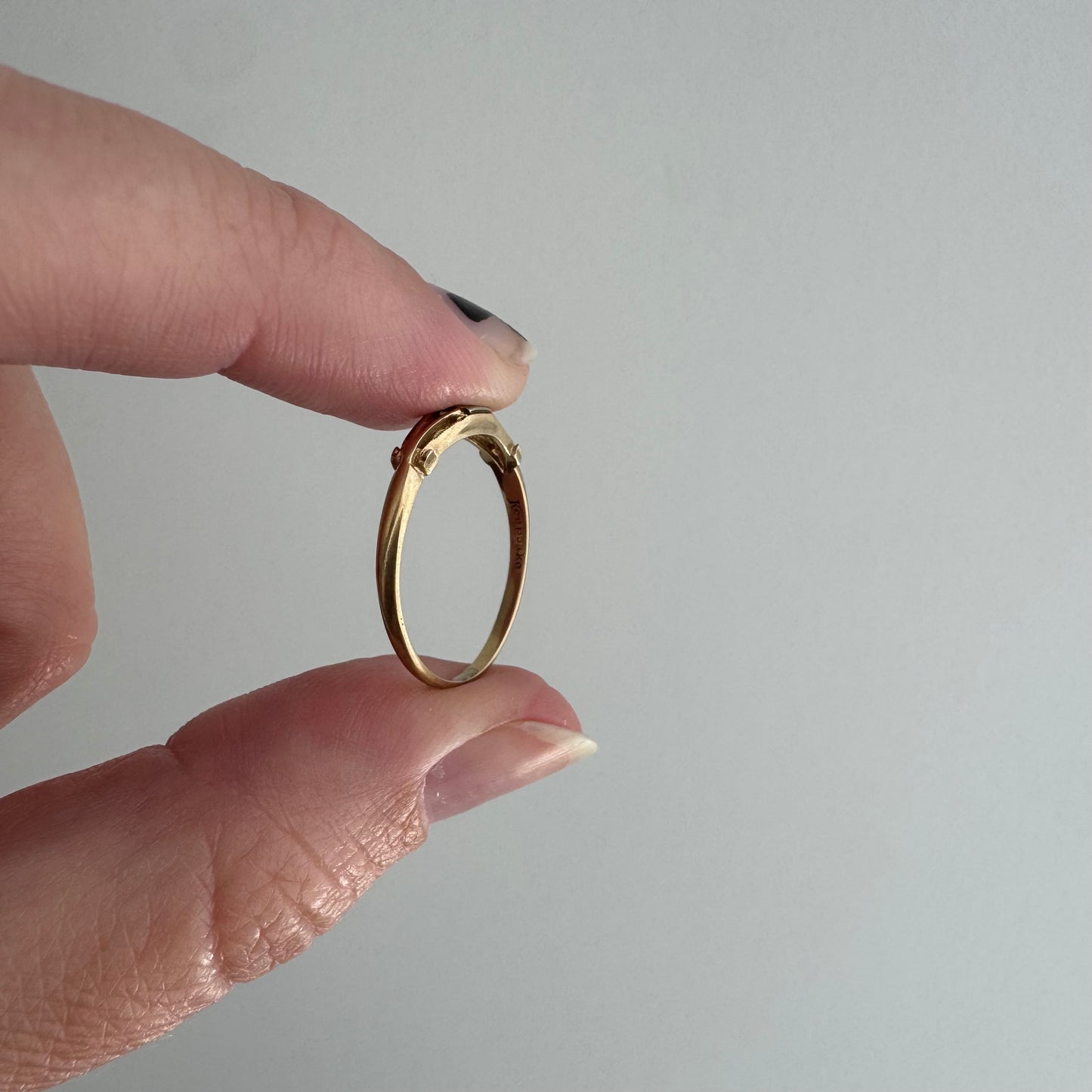 V I N T A G E / stretched eye / 14k and diamond art deco style solitaire stacking band / size 6.25