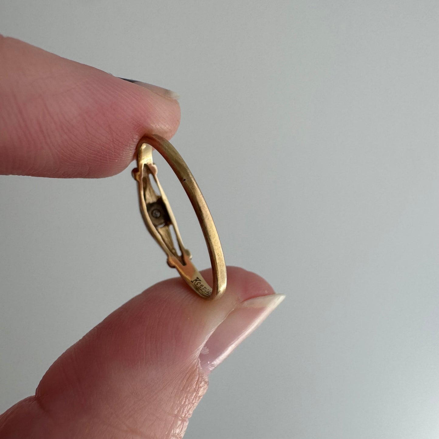 V I N T A G E / stretched eye / 14k and diamond art deco style solitaire stacking band / size 6.25