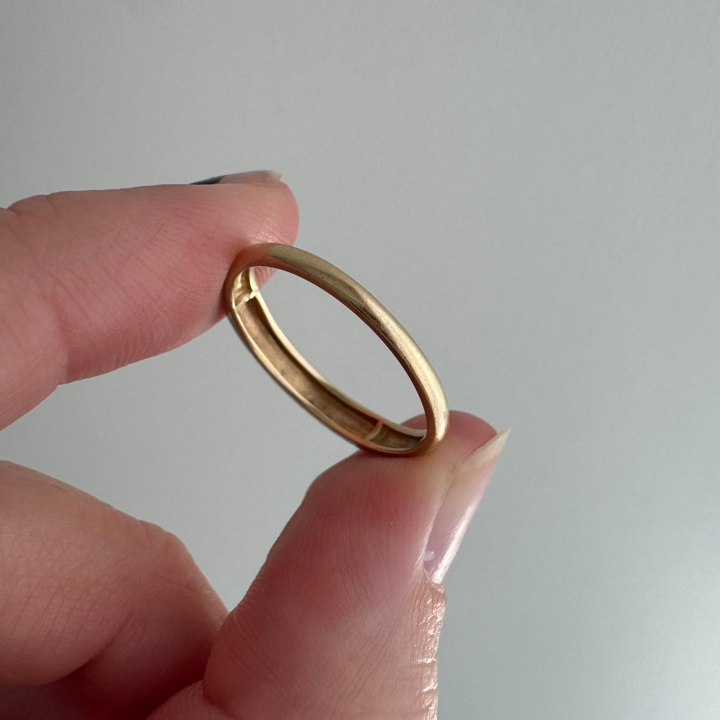 V I N T A G E // bicolor blooms / 14k yellow and white gold embossed blossom band / size 6.75