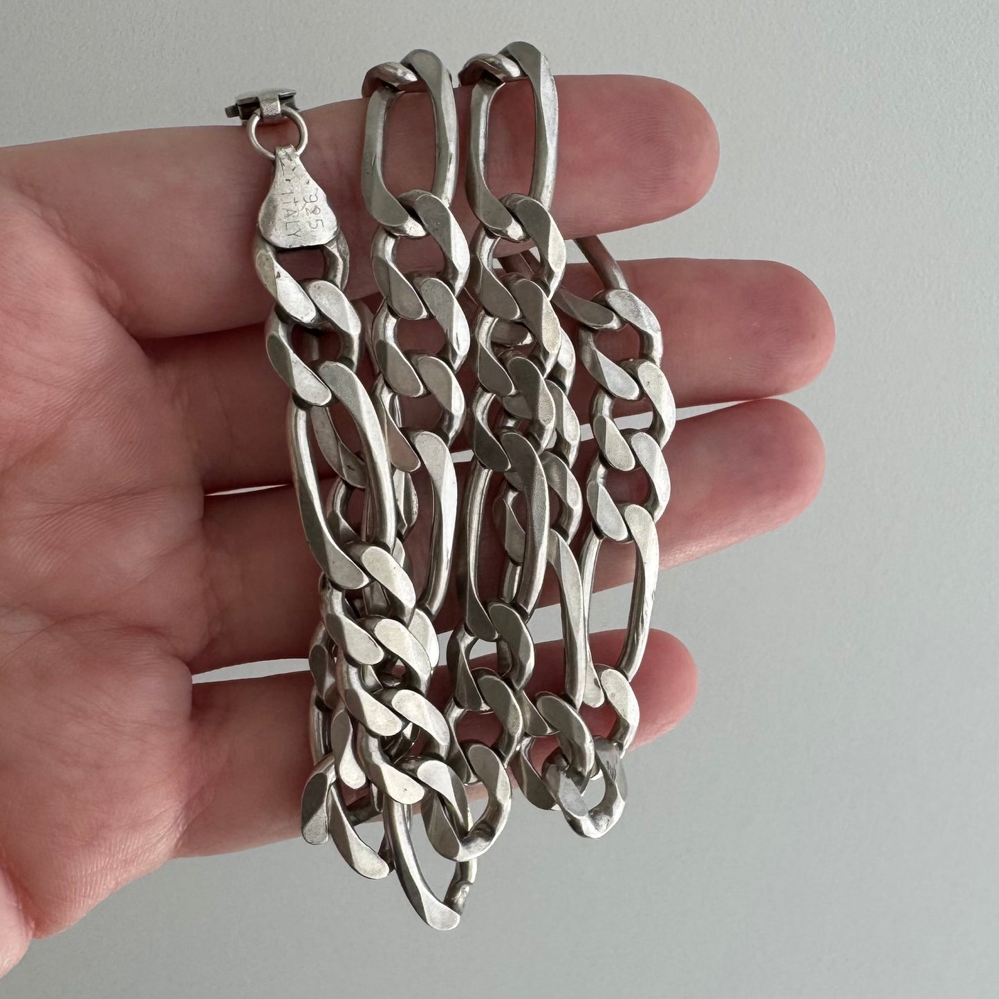 V I N T A G E // three to one  / wide chunky sterling silver figaro chain / 18.5", 42.1g