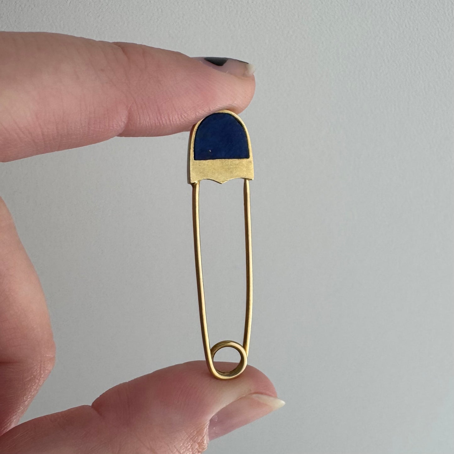 V I N T A G E // holding it together / 14k yellow gold and lapis safety pin / pendant, connector, earring