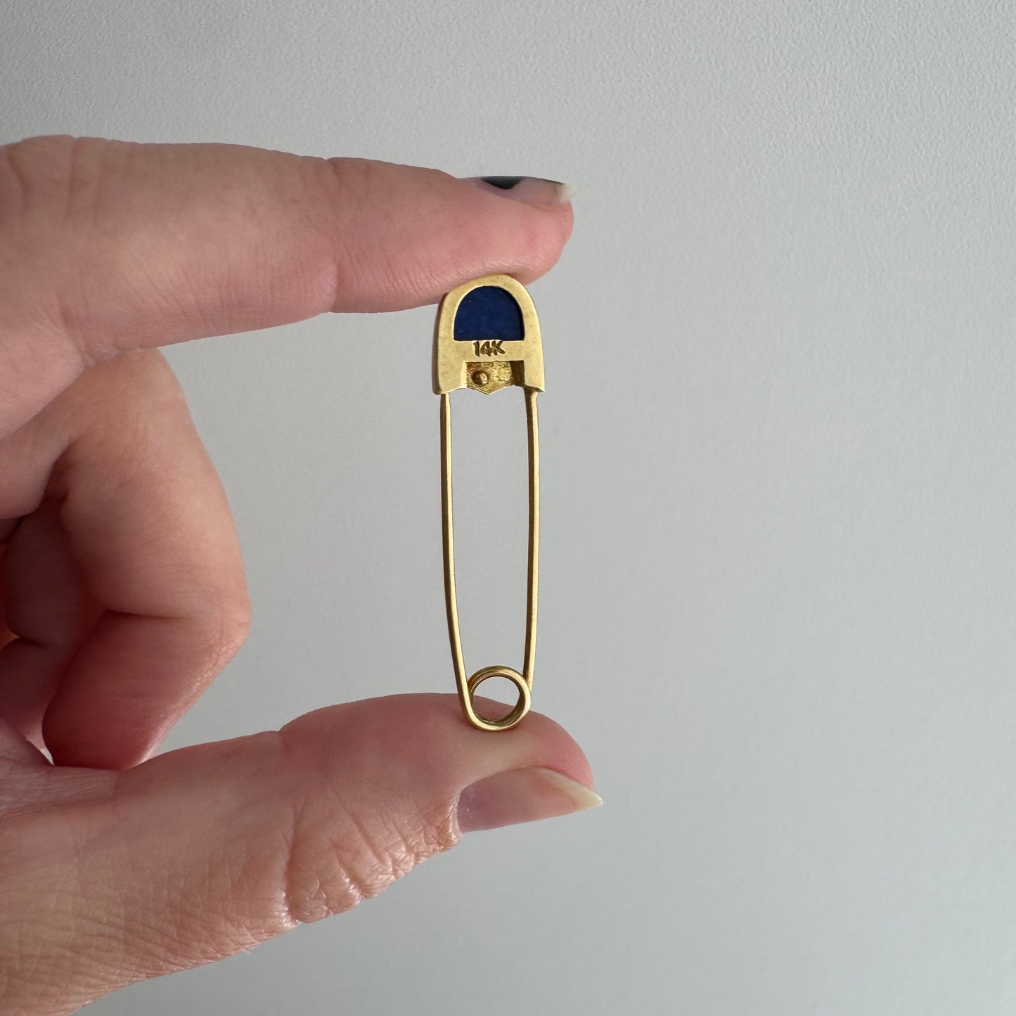 V I N T A G E // holding it together / 14k yellow gold and lapis safety pin / pendant, connector, earring