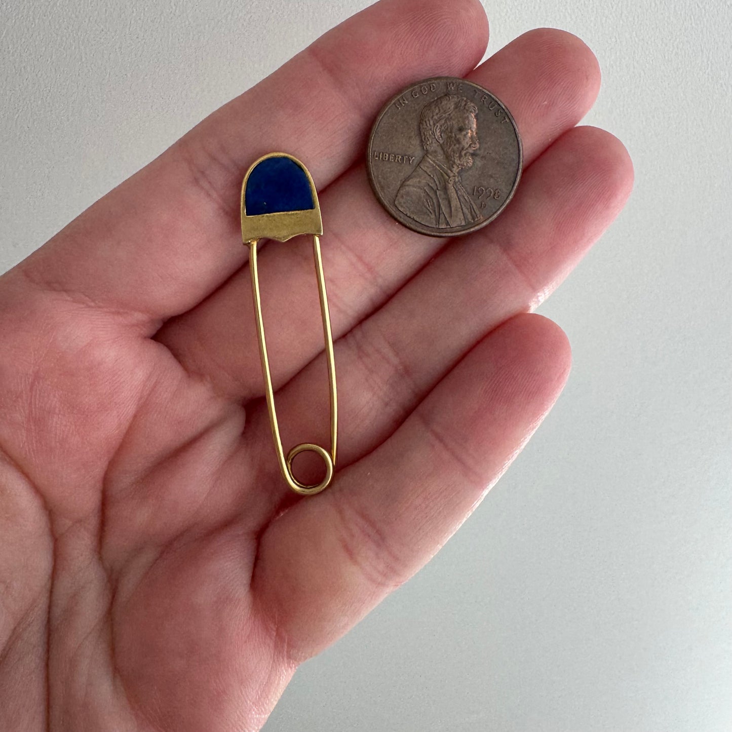 V I N T A G E // holding it together / 14k yellow gold and lapis safety pin / pendant, connector, earring