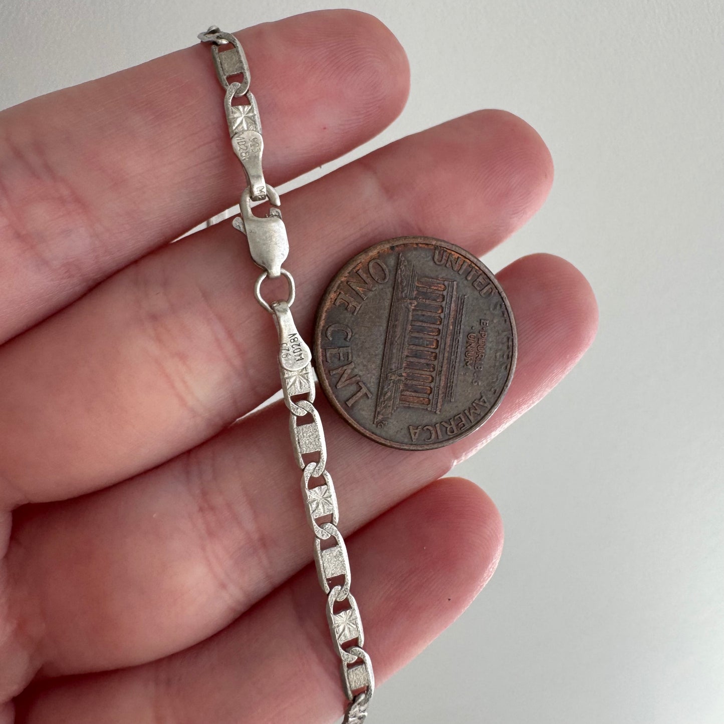 V I N T A G E // starburst layer / sterling silver flat mariner anchor chain with starburst details / 23.5", 5.9g