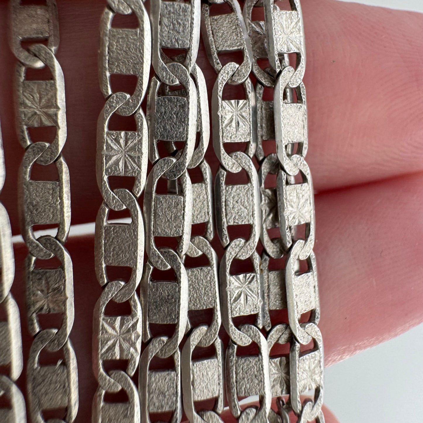V I N T A G E // starburst layer / sterling silver flat mariner anchor chain with starburst details / 23.5", 5.9g