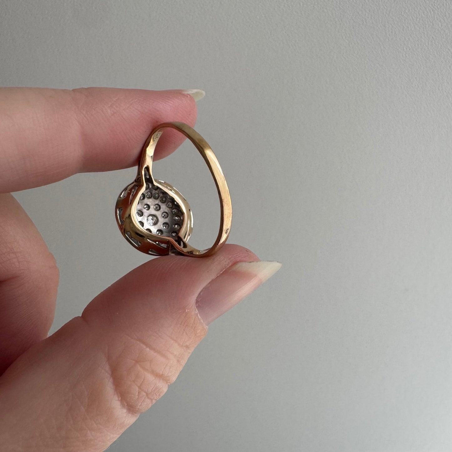 V I N T A G E // moon daisy / 14k yellow and white gold late art deco round concentric circle cluster ring / size 9.25+