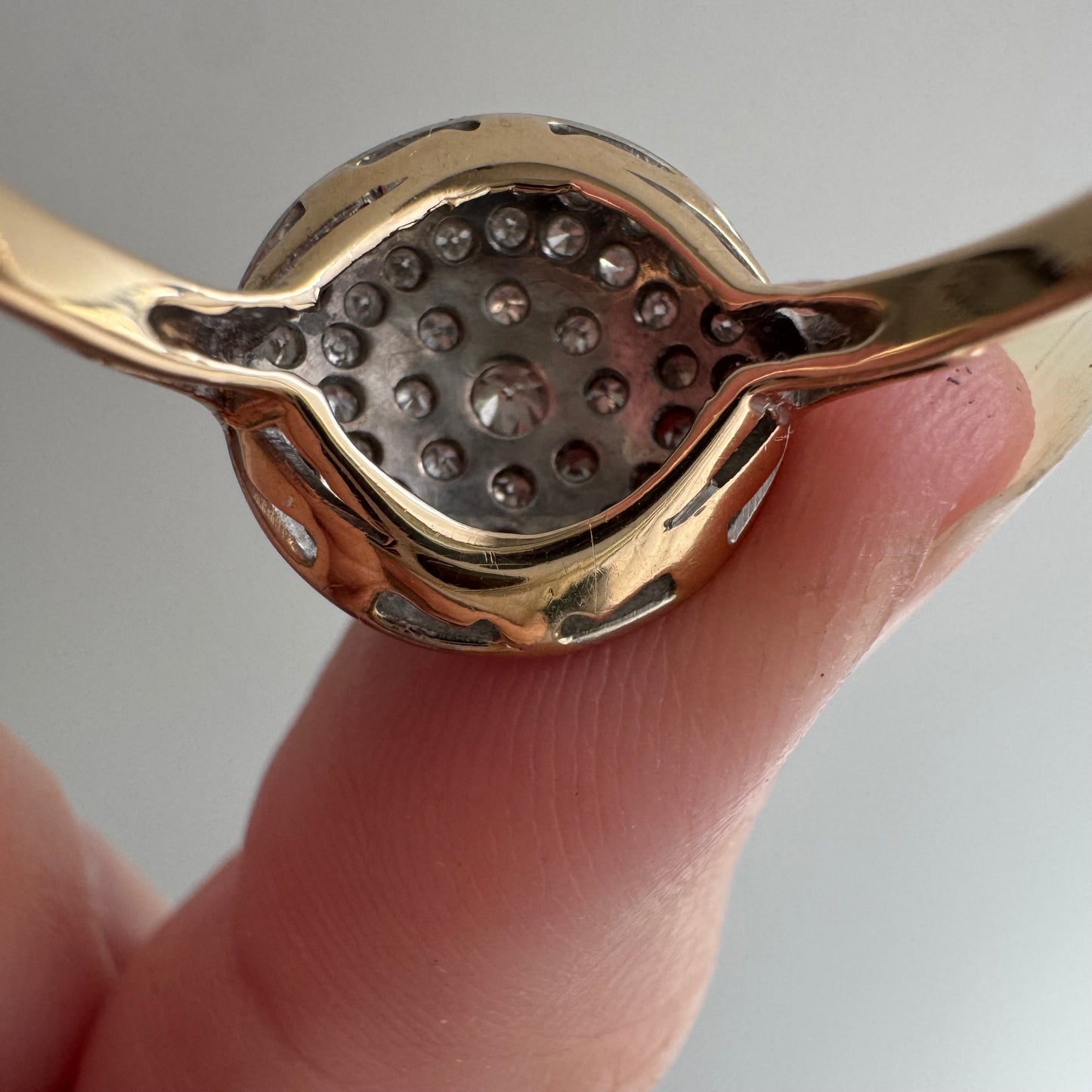 V I N T A G E // moon daisy / 14k yellow and white gold late art deco round concentric circle cluster ring / size 9.25+