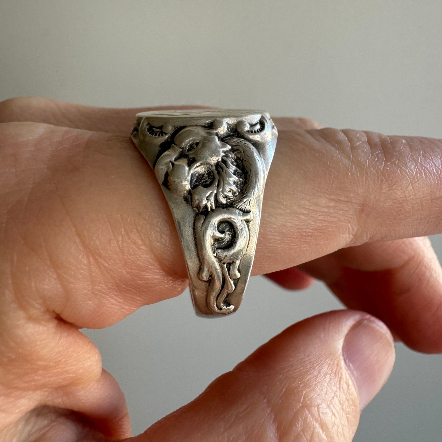 RESERVED V I N T A G E // Lindsey & Bug / art nouveau sterling silver LB signet with dragon shoulders / size 10