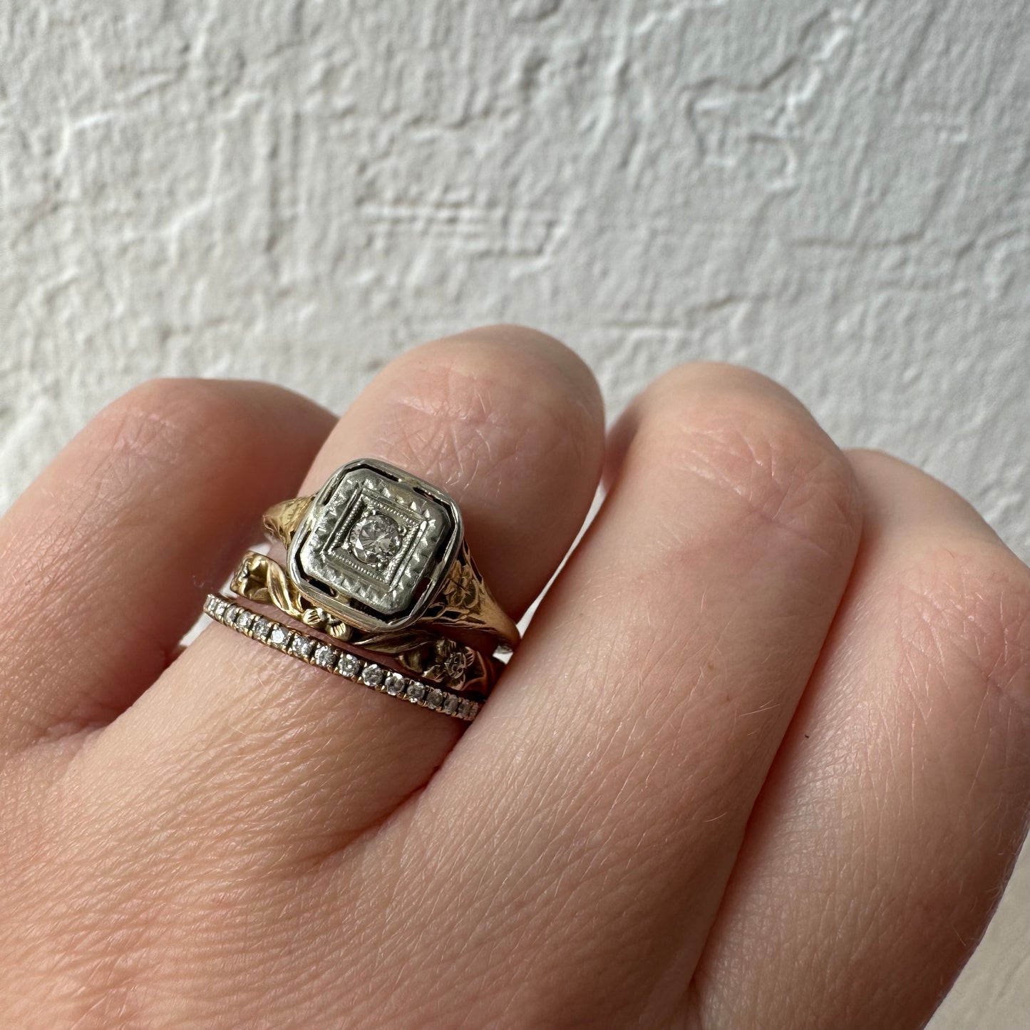 A N T I Q U E // floral geometry / 14k yellow and white gold late art deco diamond solitaire / size 4.5