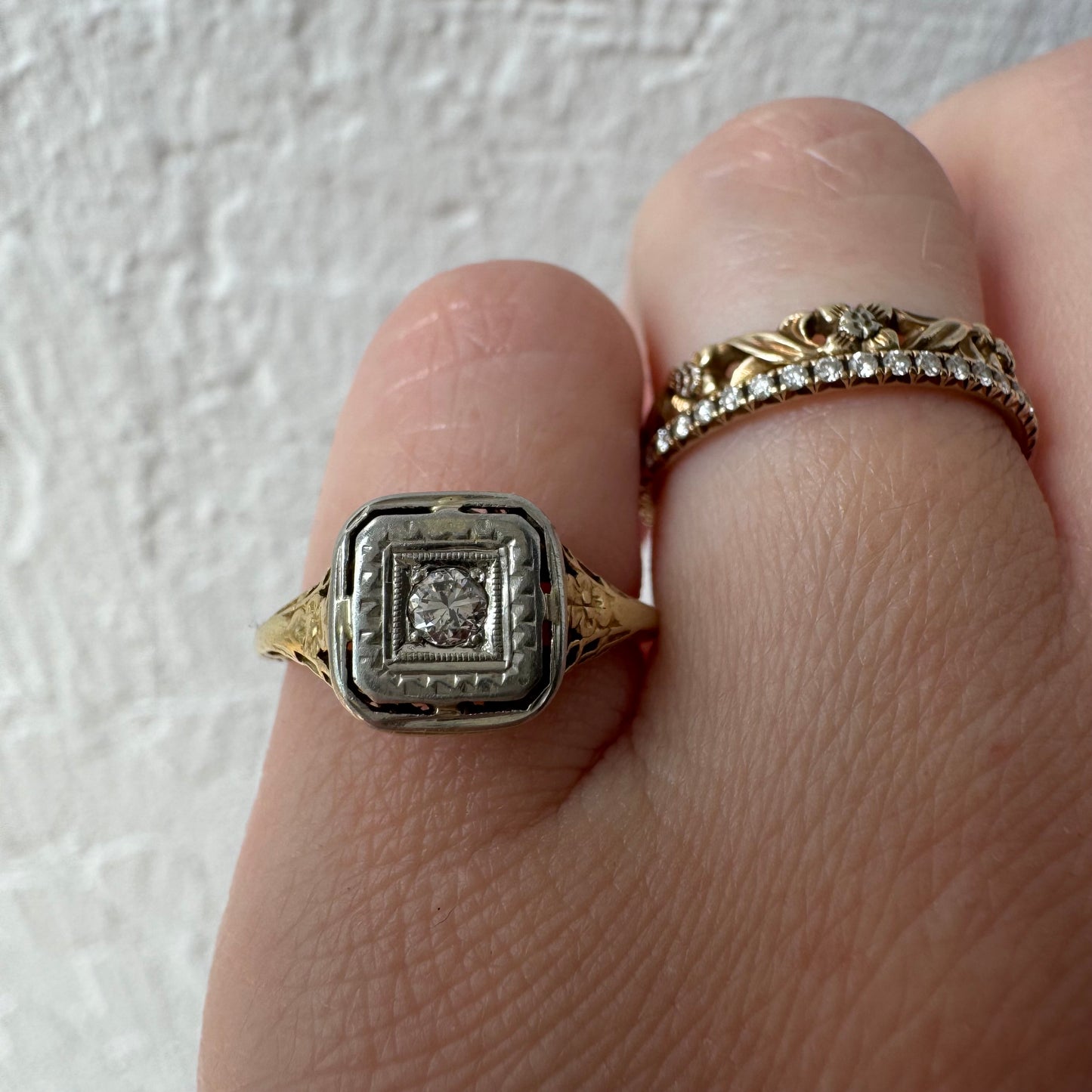 A N T I Q U E // floral geometry / 14k yellow and white gold late art deco diamond solitaire / size 4.5