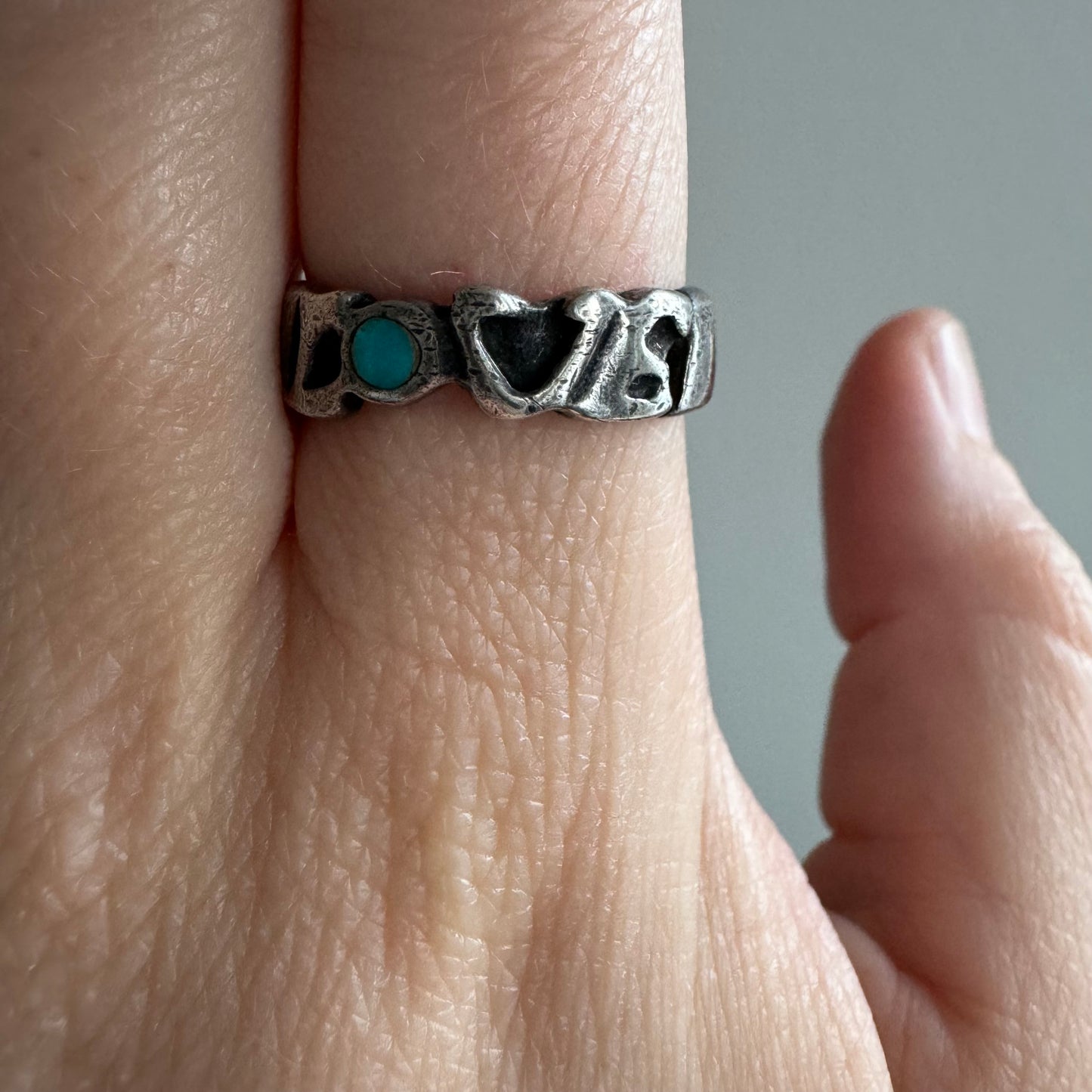 RESERVED V I N T A G E // sturdy LOVE / sterling silver and inlay turquoise LOVE ring / size 7.5