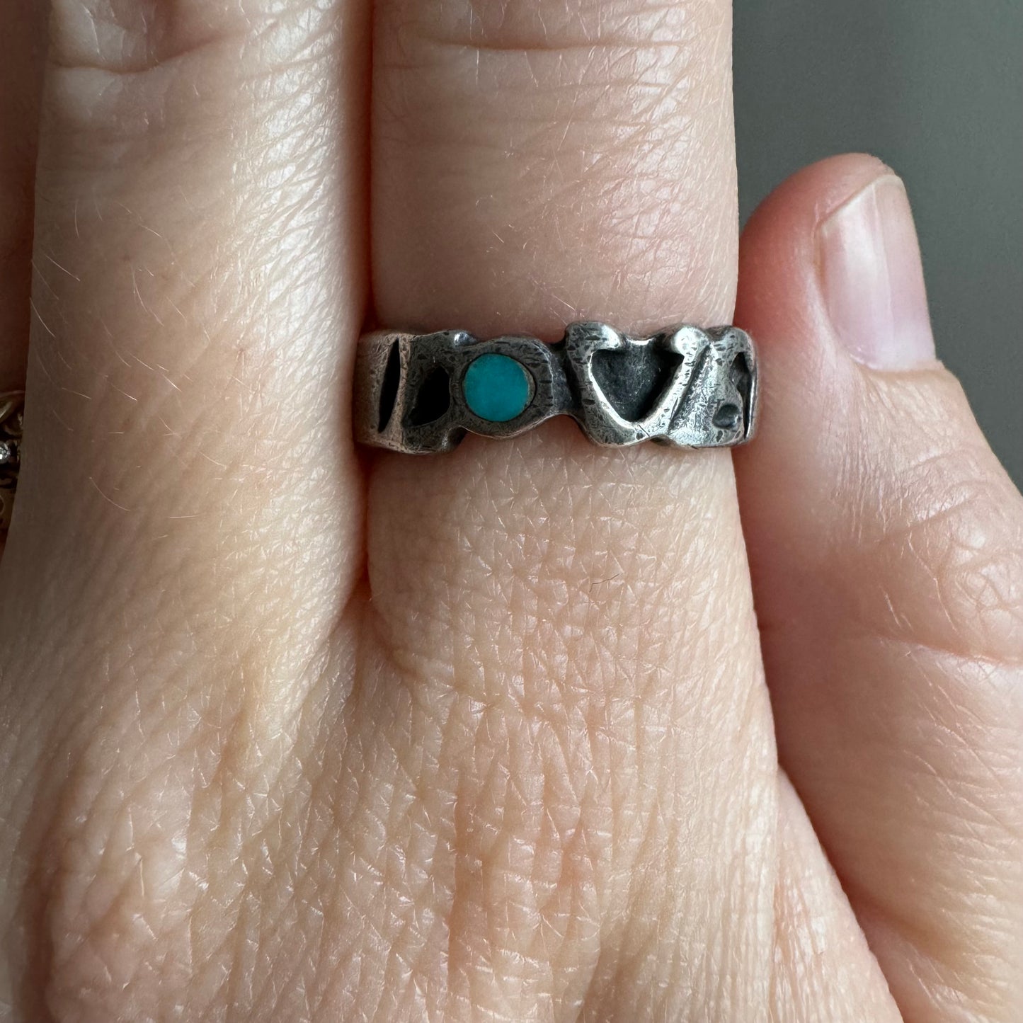 RESERVED V I N T A G E // sturdy LOVE / sterling silver and inlay turquoise LOVE ring / size 7.5