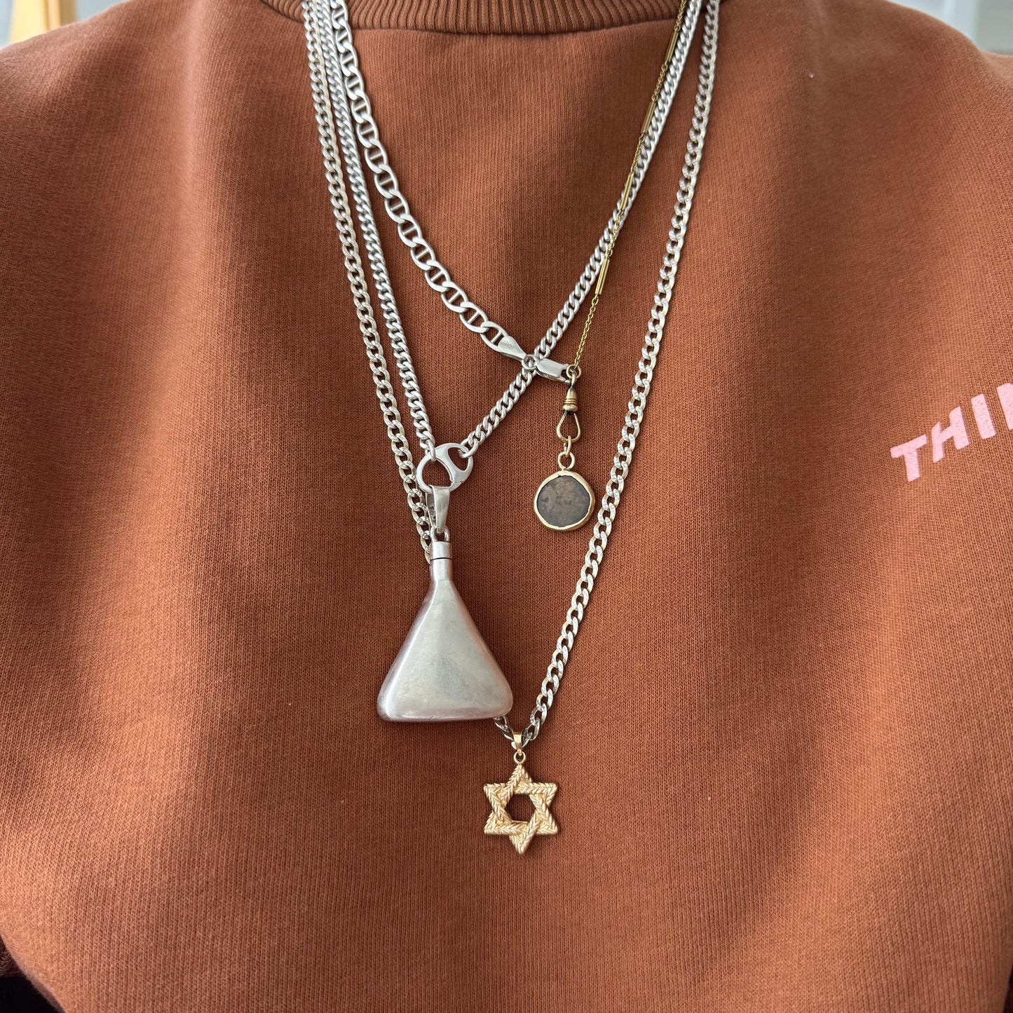 A N T I Q U E // time keeper / 10k yellow gold bar and cable watch chain / 12.25", 3g