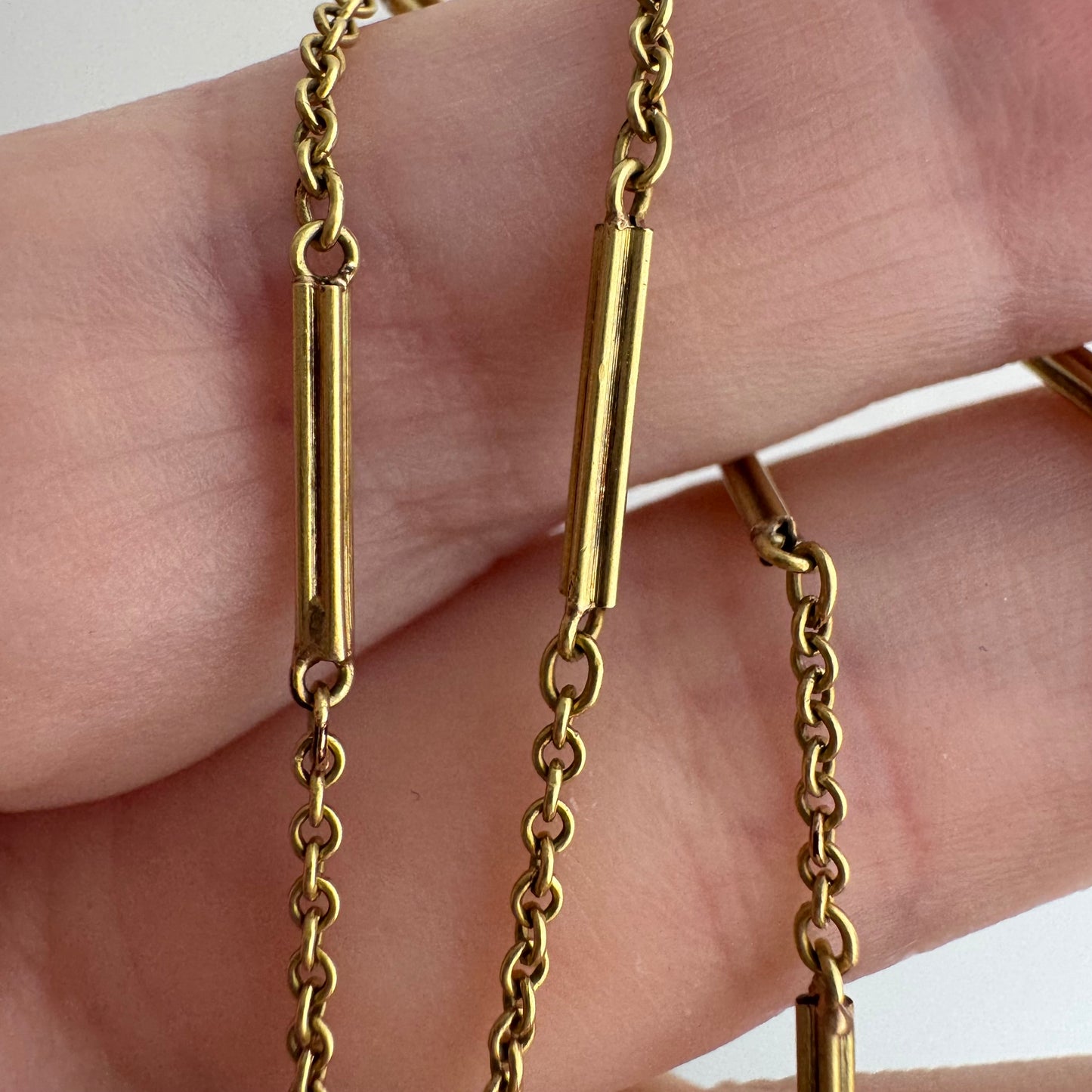 A N T I Q U E // time keeper / 10k yellow gold bar and cable watch chain / 12.25", 3g